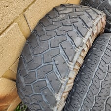 Nitto trail grappler tires 285 70 17