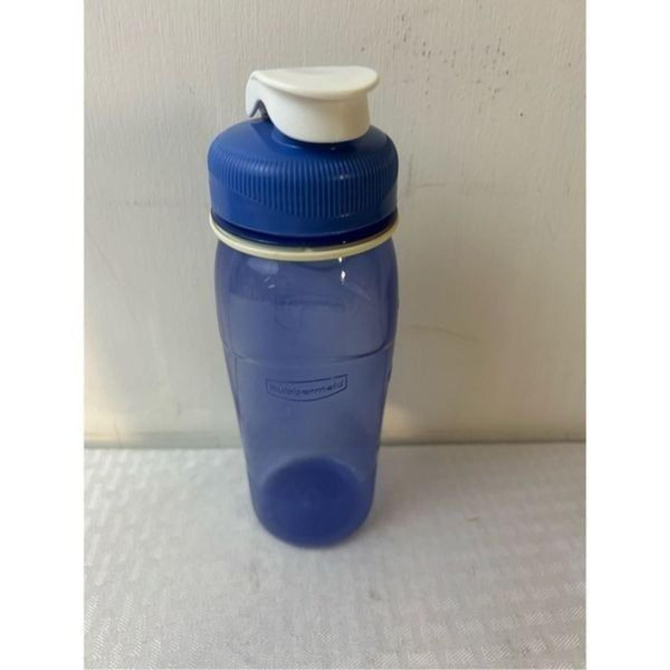 Rubbermaid blue water bottle finger loop vintage