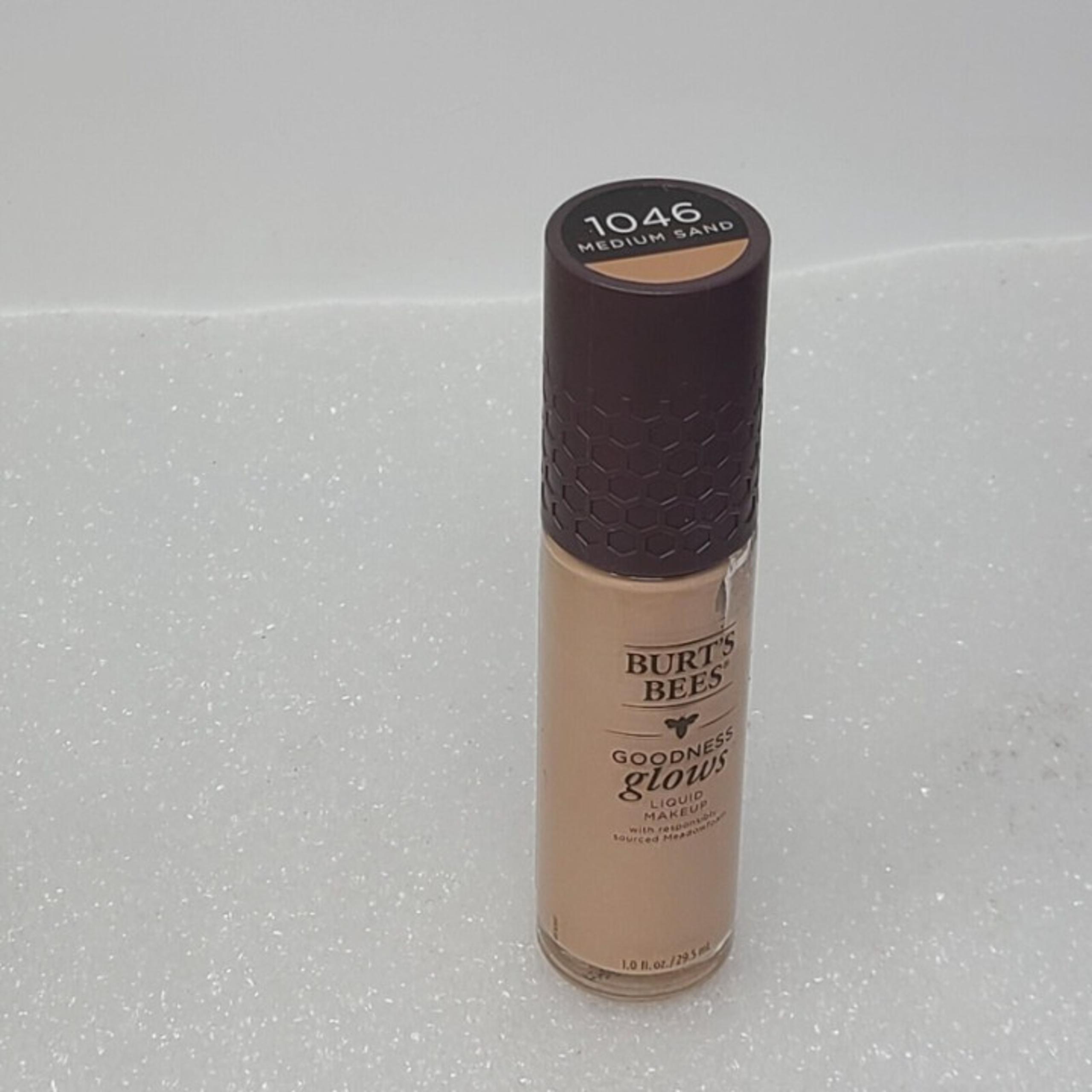 Burt's Bees Goodness Glows Liquid Foundation Medium Sand 1 oz 1046