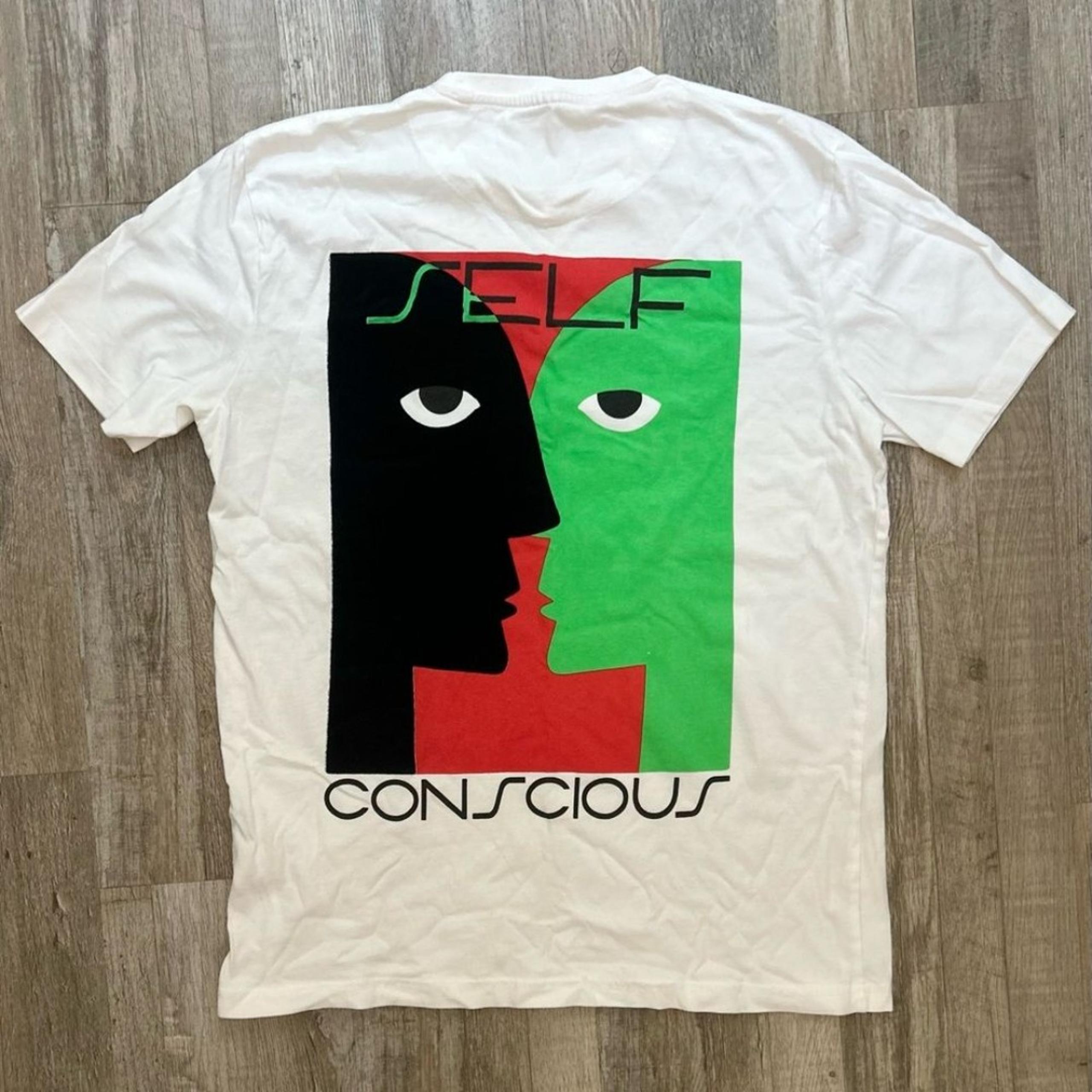 Denim Flower Ricky Singh Abstract Face Bold Velvet Cotton Graphic Tee Sz Medium