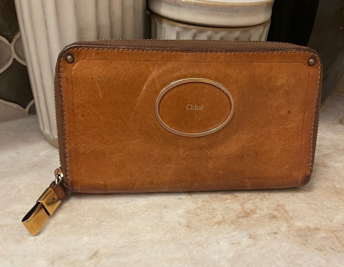 Chloe ziparound Wallet brown weathered leather BOHO