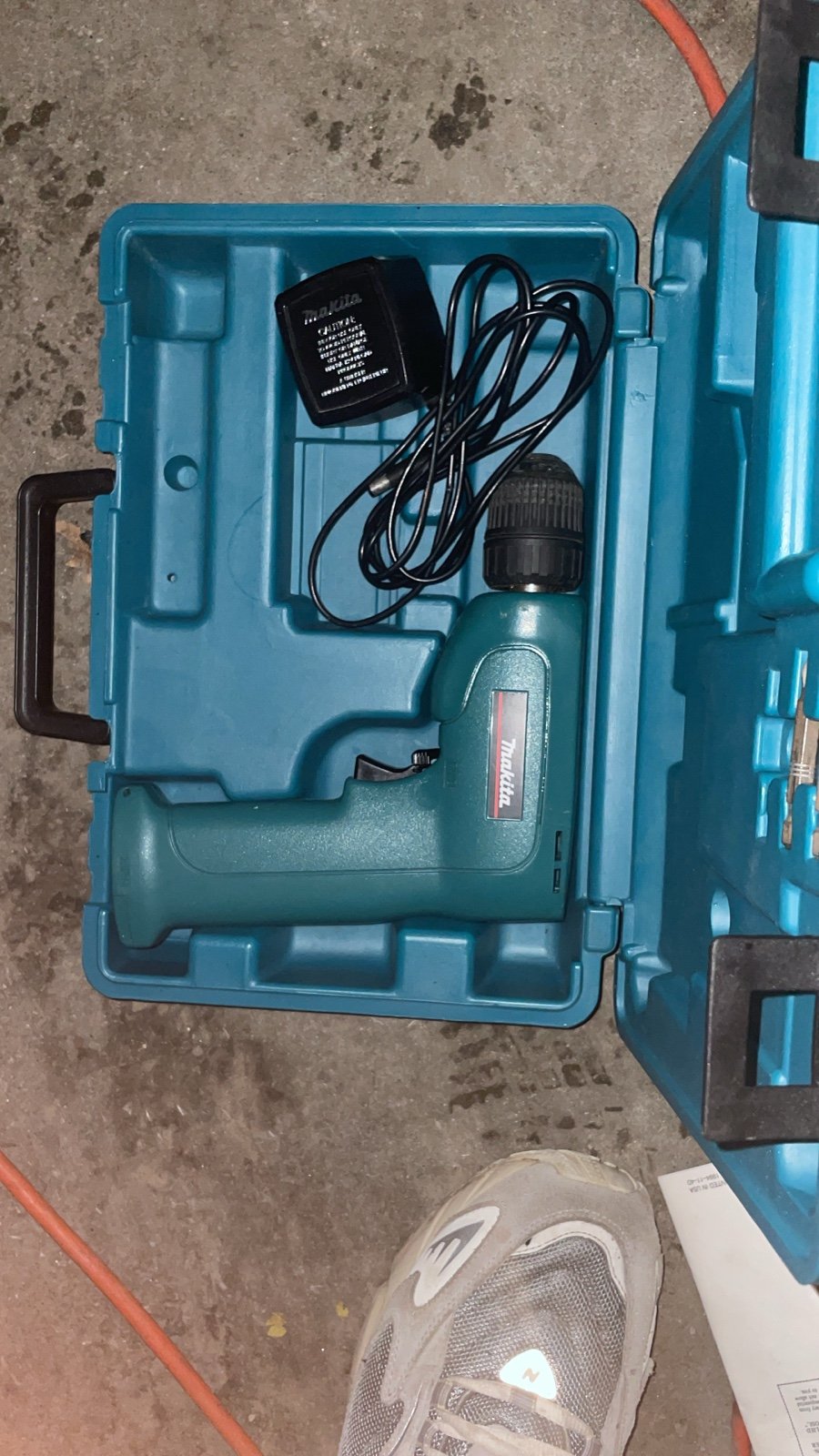 Makita power drill