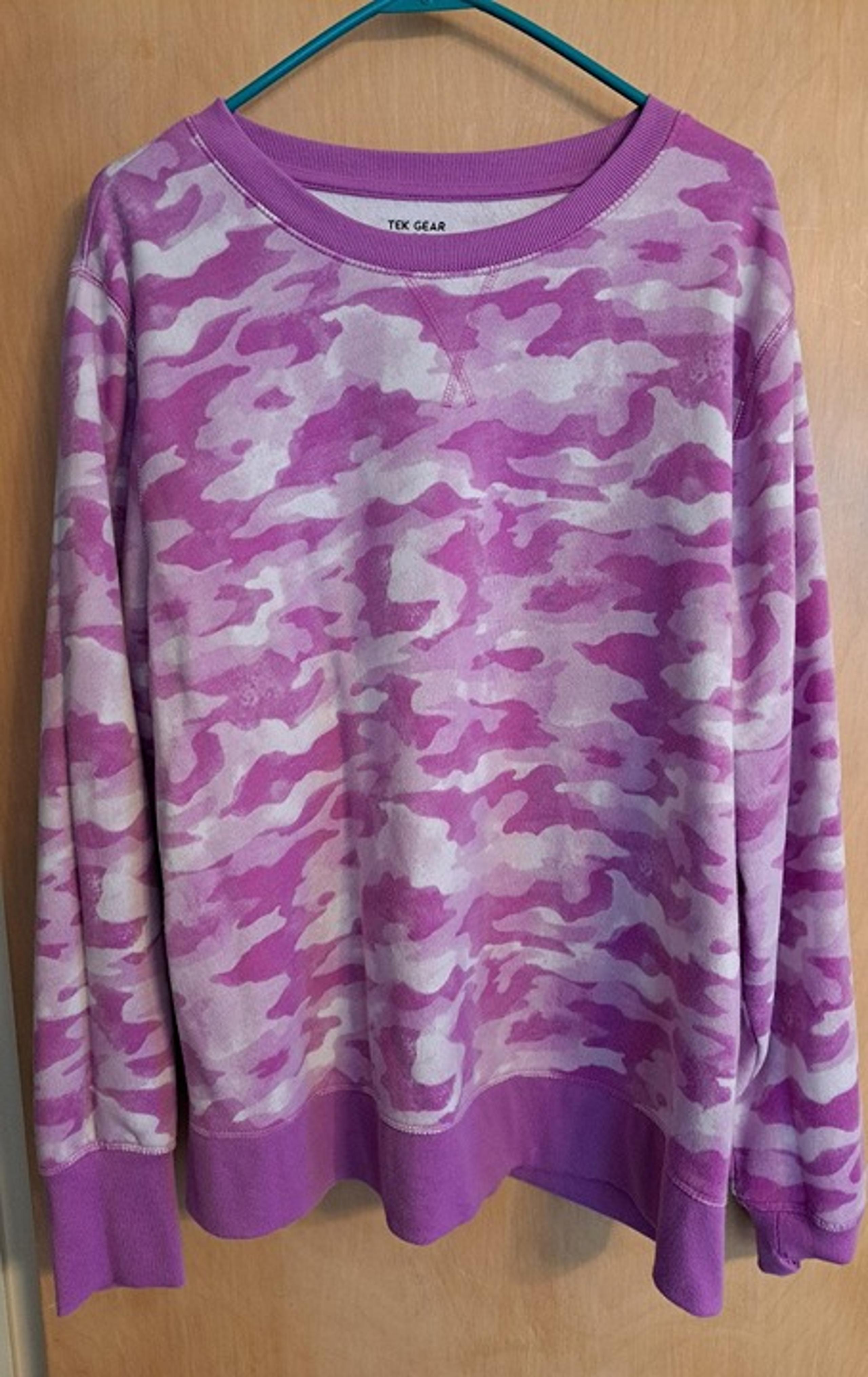 Tex Gear Women's Sweatshirt XXL Purple & White Camouflage