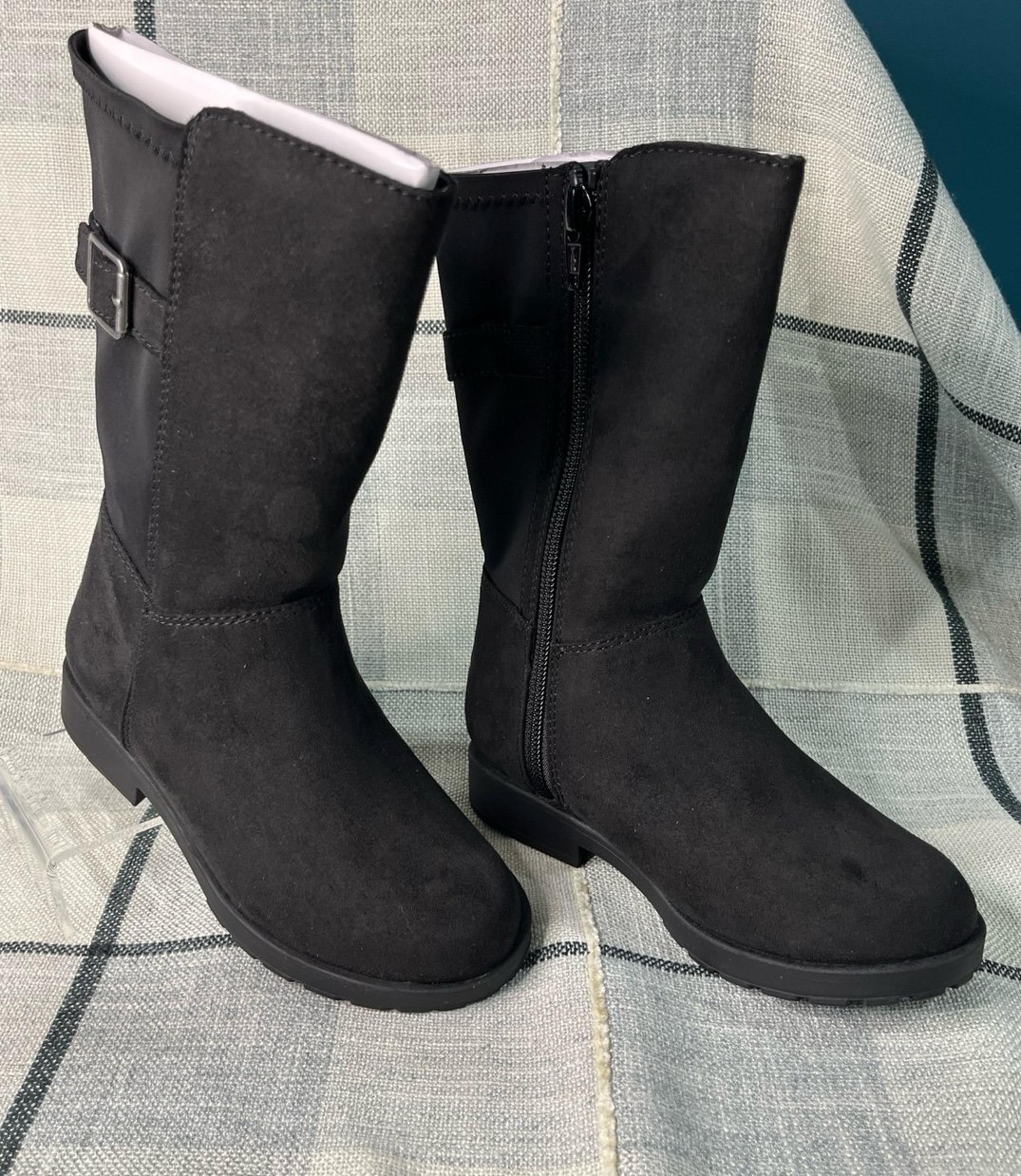 Girls Willow Black Suede Boots Size 10.5 W - Stride Rite