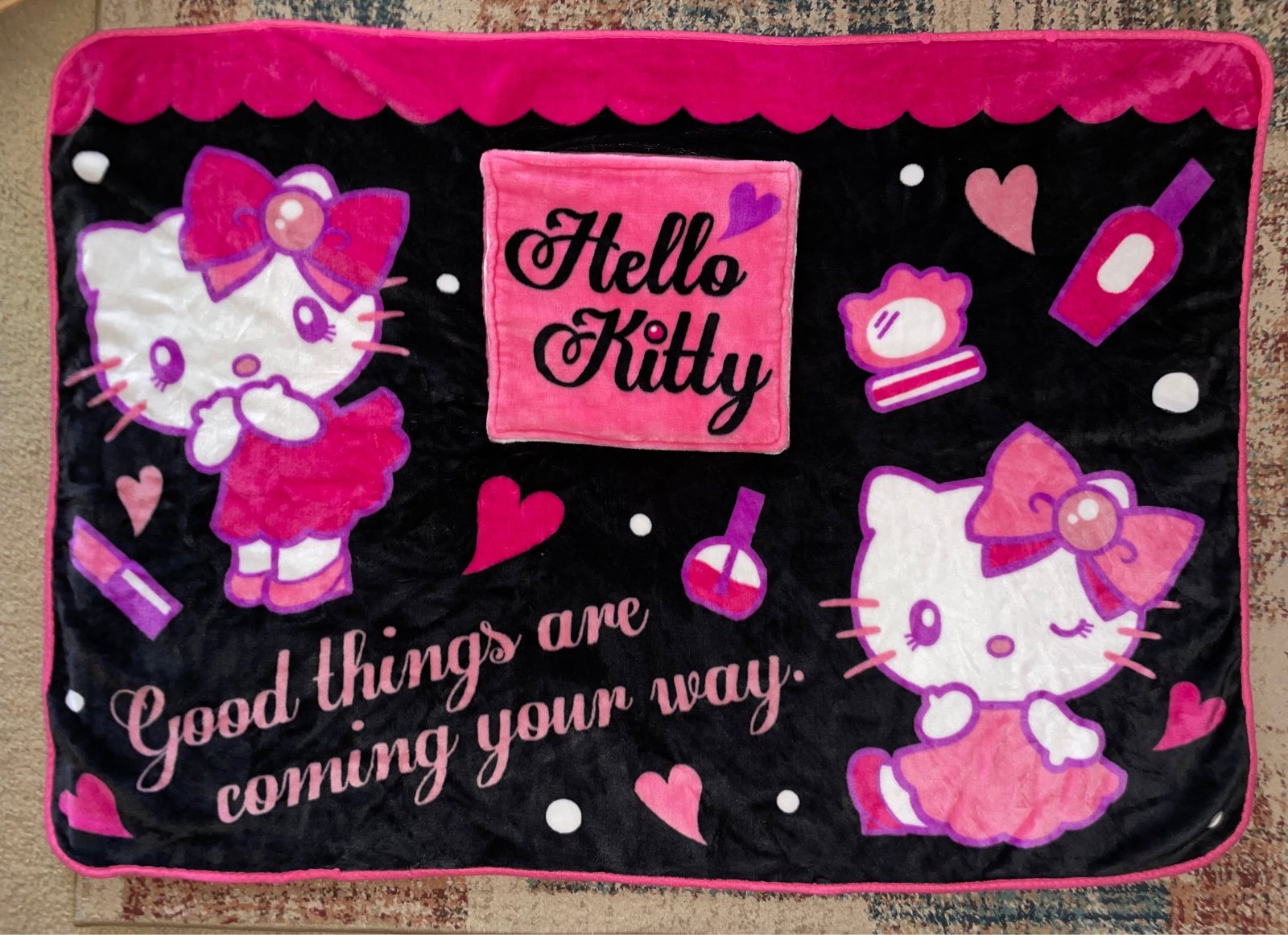 Rare Universal Studios Japan Sanrio Hello Kitty 2 In 1 Plush Pillow Snap Blanket
