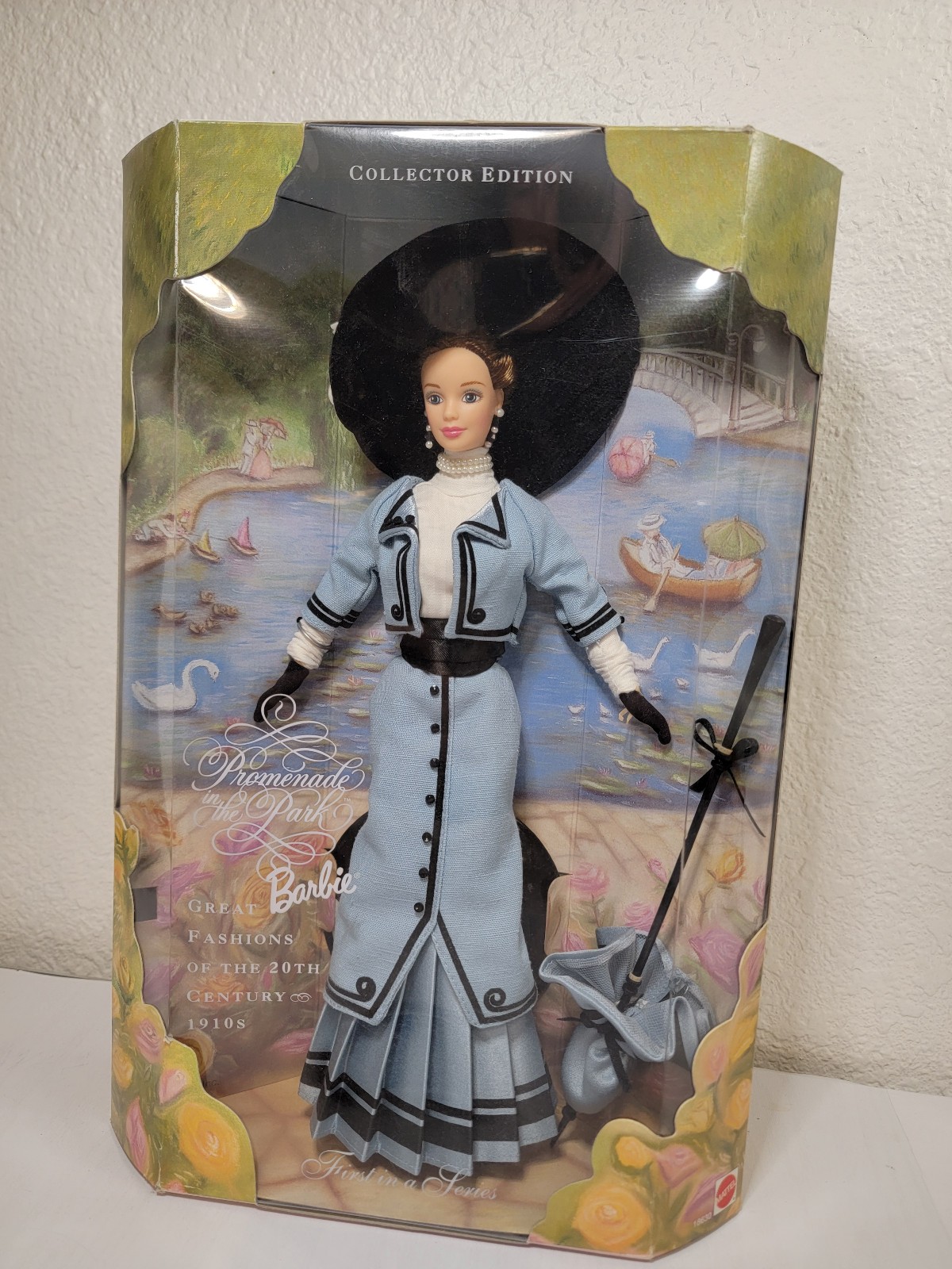 Barbie 1997 Promenade in the Park NRFB Collector Edition