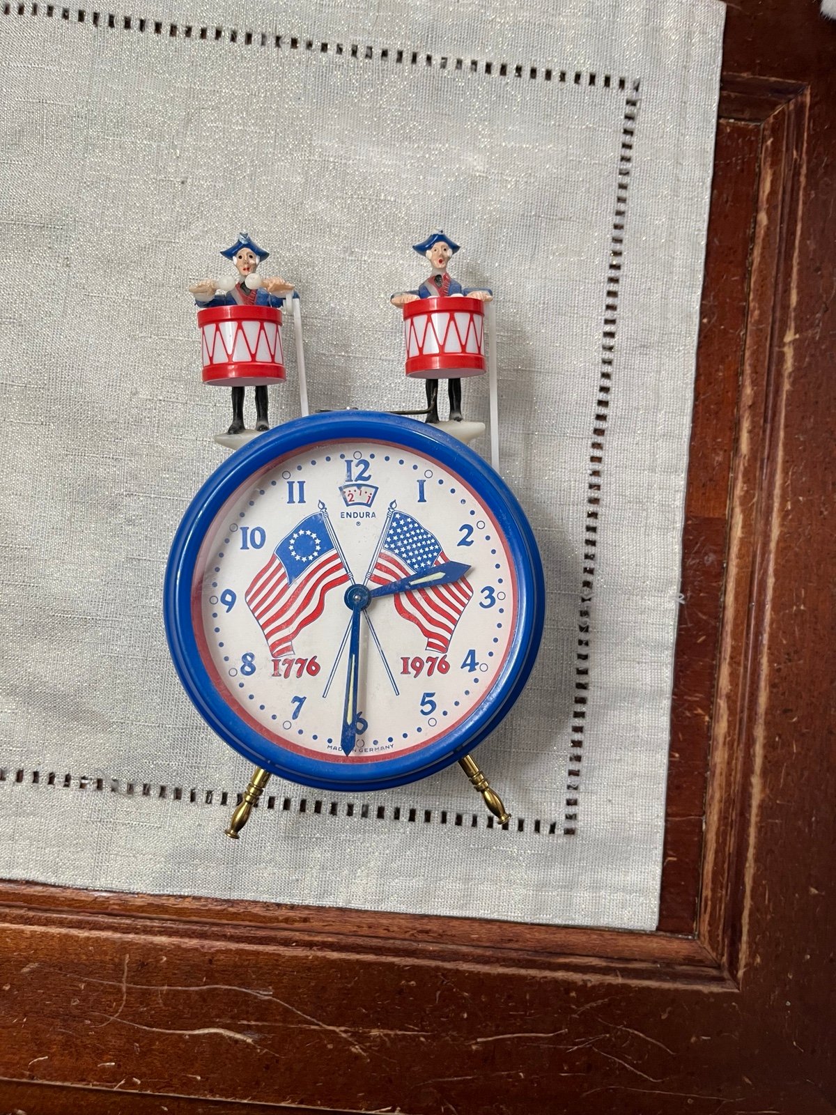 Vintage Endura Patriot Clock