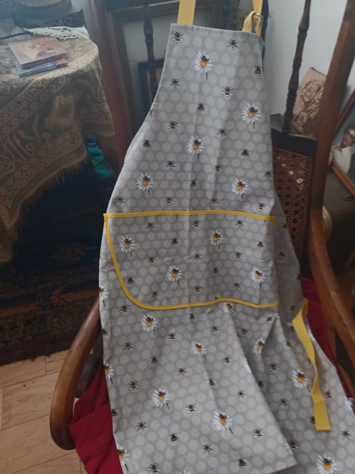Irish bee aprons and bee bags