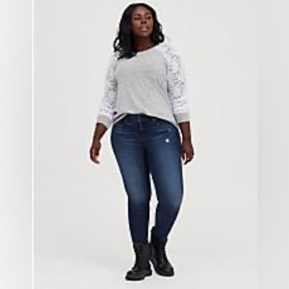Torrid Super Soft Plush lace hoodie pullover sweater 4X