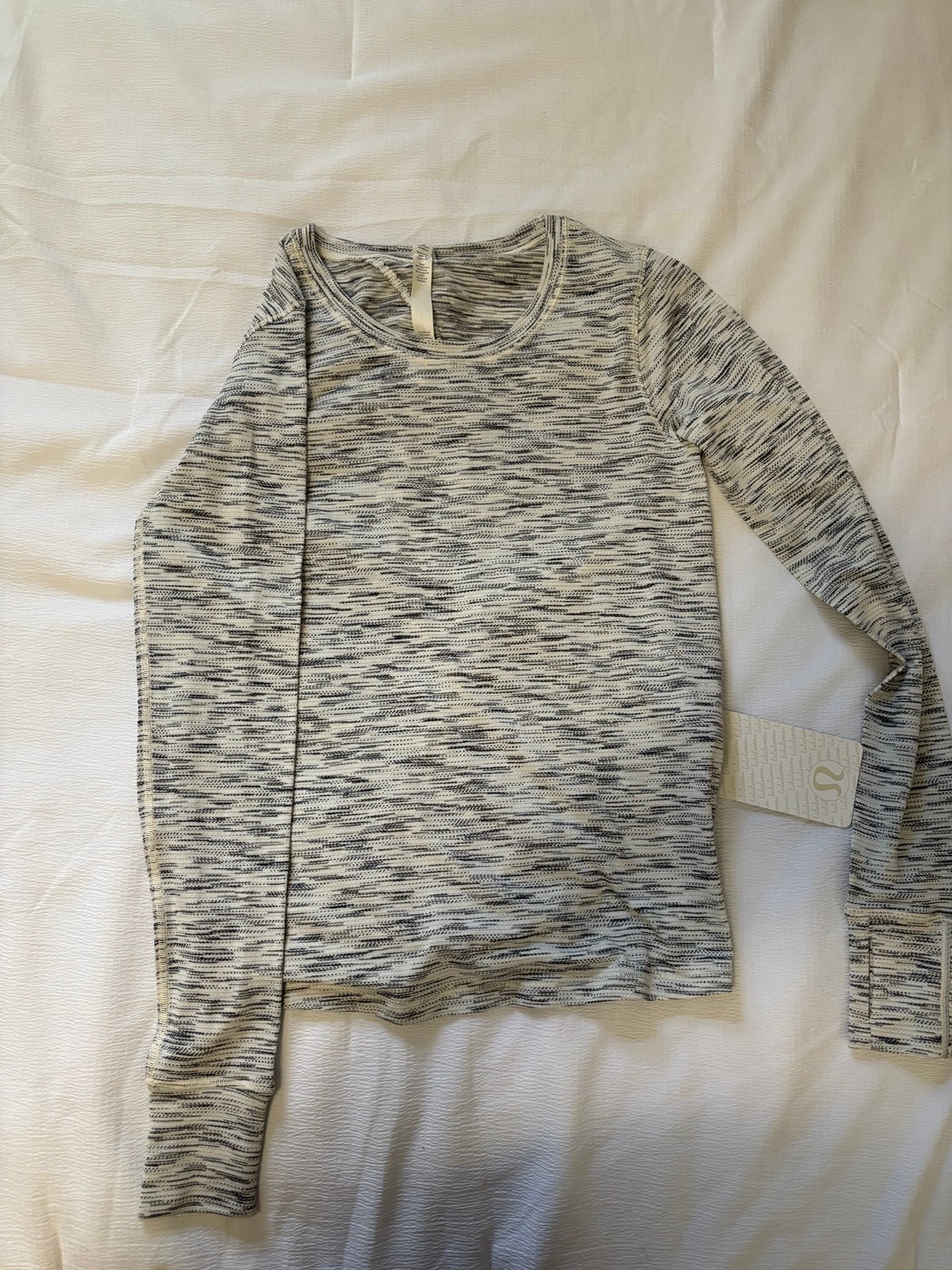 Women’s Long Sleeve Lululemon shirt