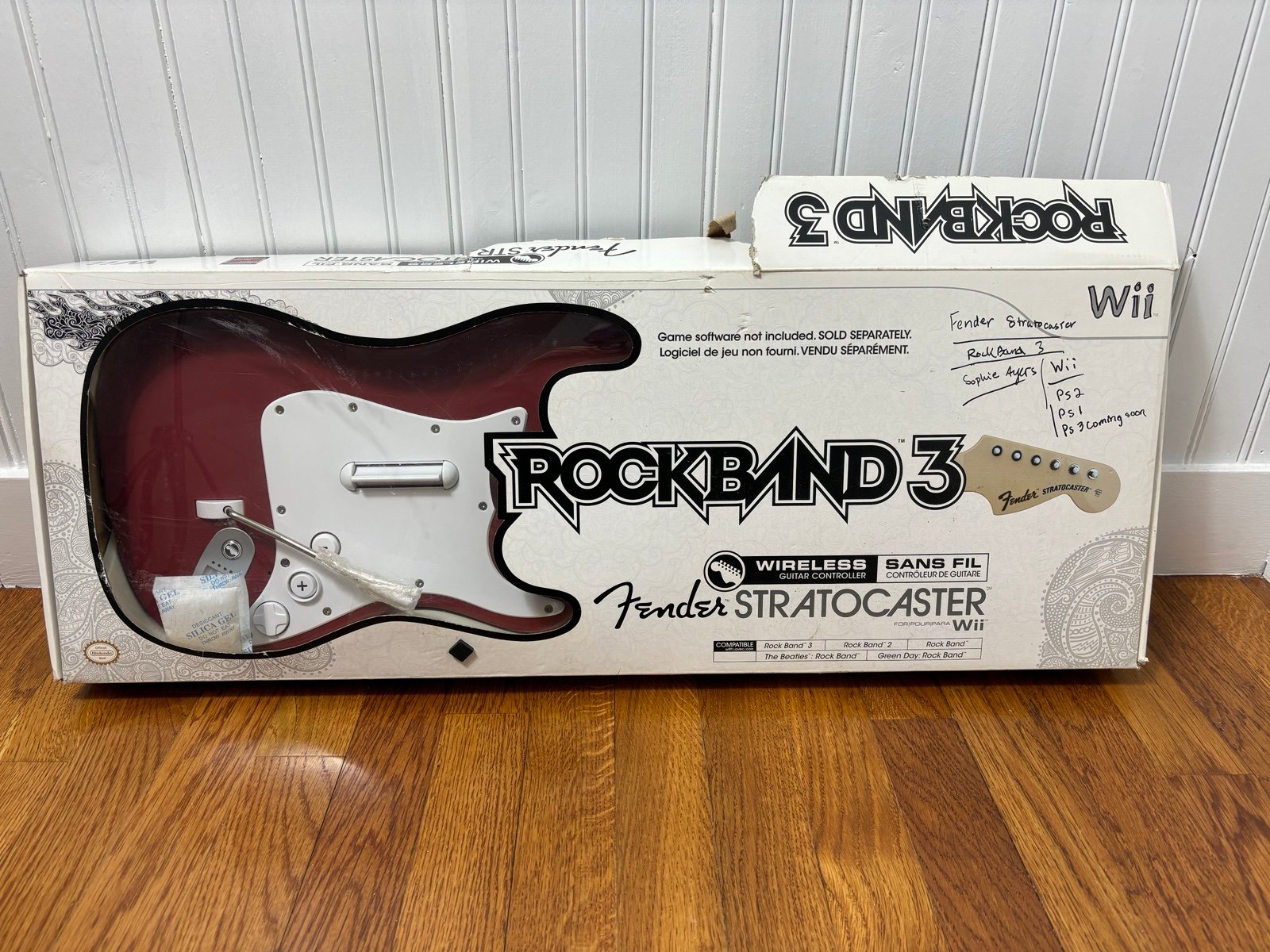 NEW OEM Rock Band 3 Nintendo Wii Wireless Fender Stratocaster Guitar CHERRY RED