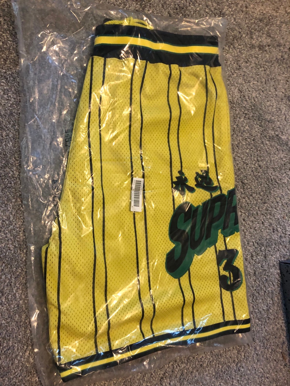 Limited Edition Supreme Star Basketball Shorts Yellow Size