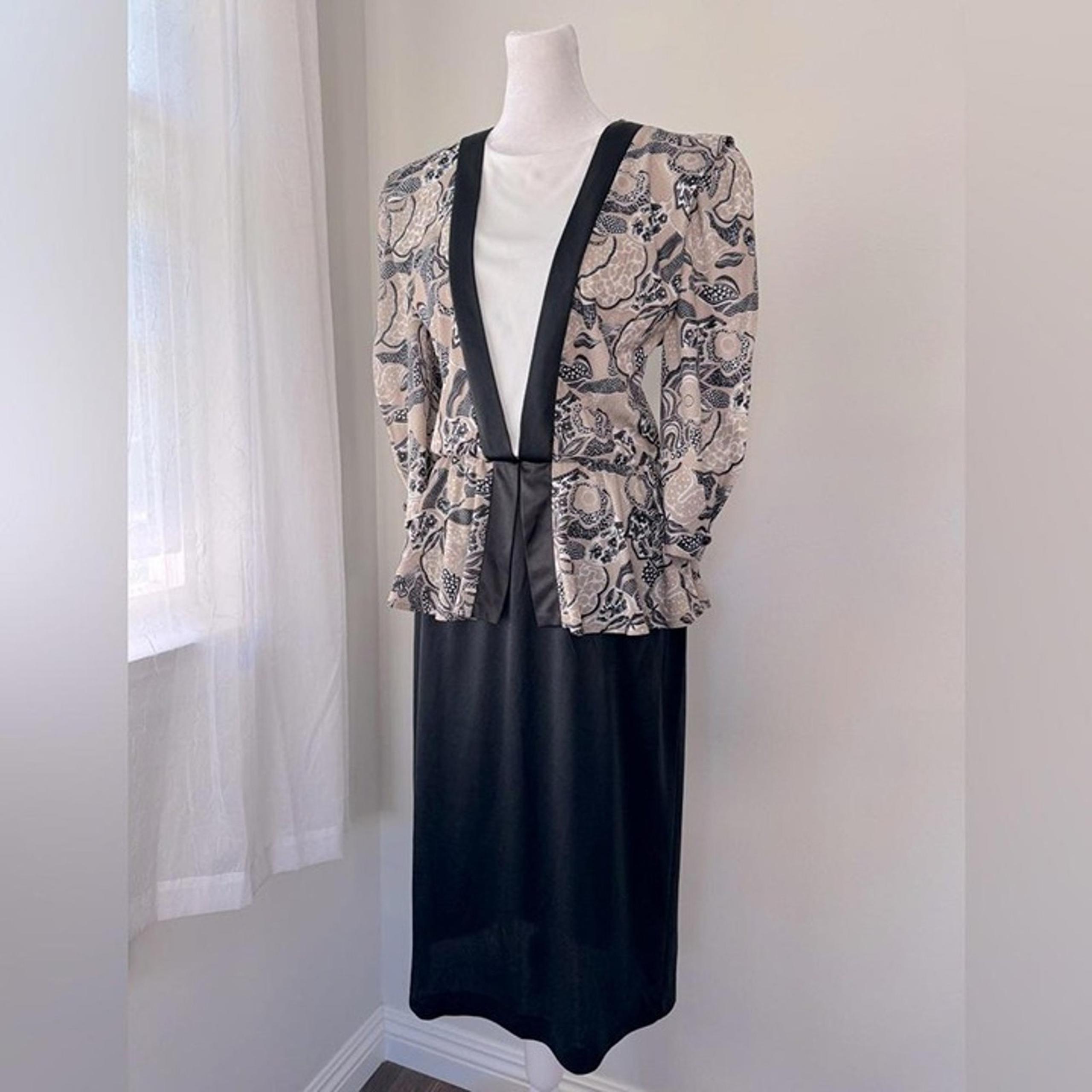 Vintage ‘90s Jenny Black, White & Beige Peplum Waist 3/4 Sleeve Midi Dress