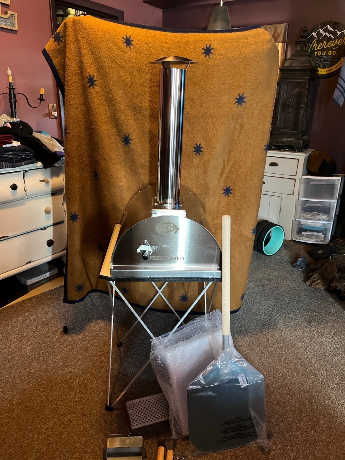 Pizza oven with stand and peel