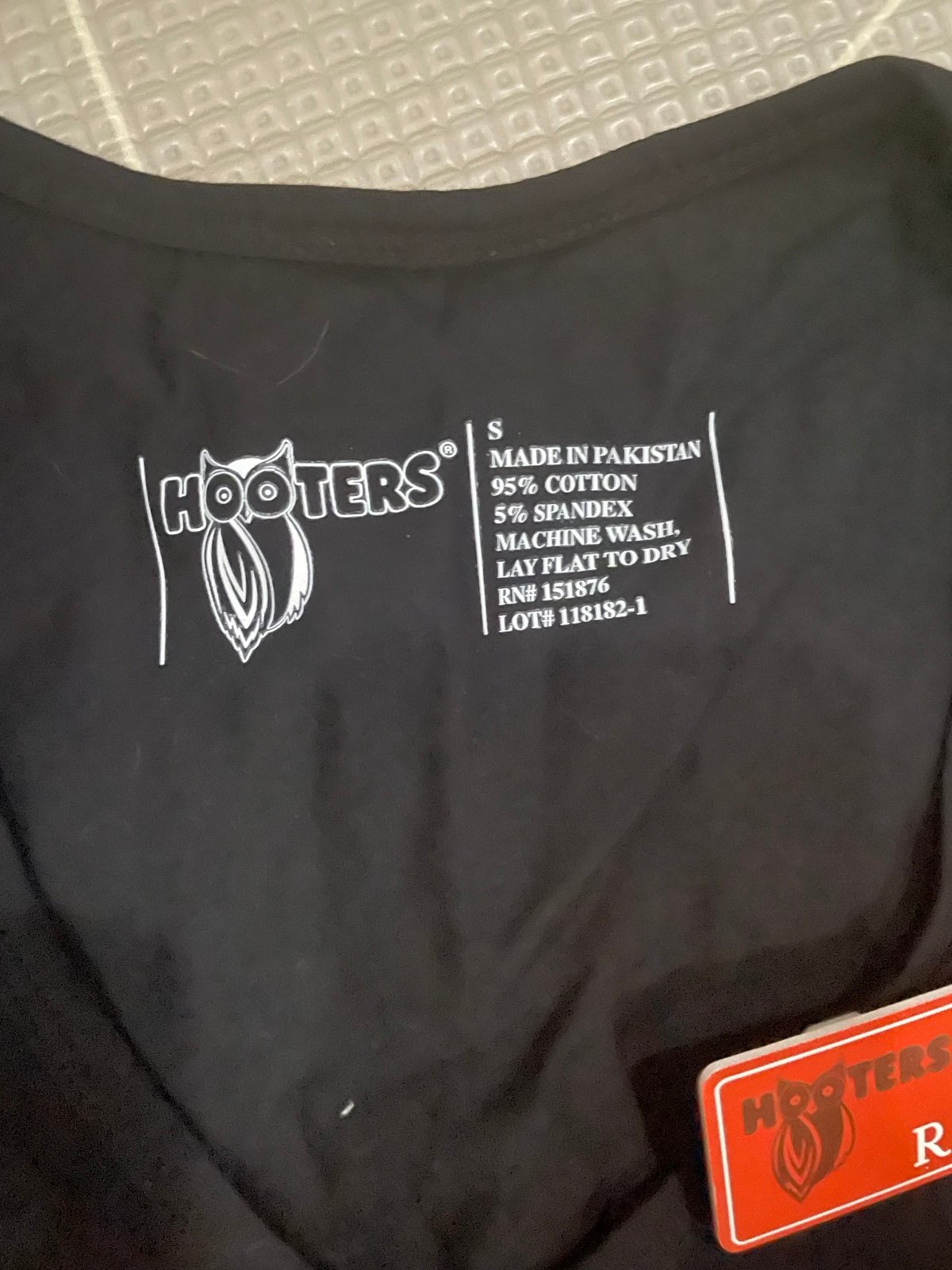 EUC! HOOTERS Girl Black Uniform TANK TOP SHORTS POUCH & NAME