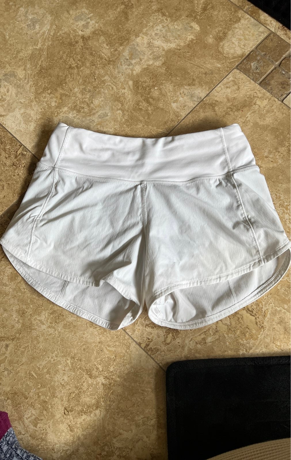 New Lululemon Speed Shorts white 2