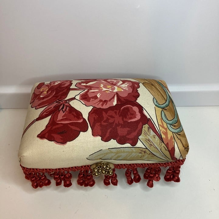 Decorative Mini Bench Tabletop signed by Janet Plitt Fringed Tassel Red Floral