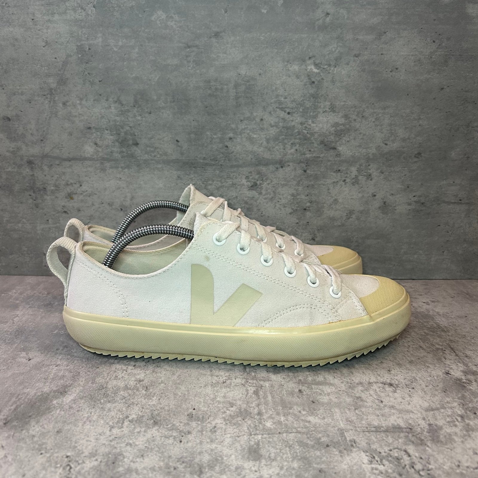 Veja Ollie Canvas Sneakers Womens sz 9