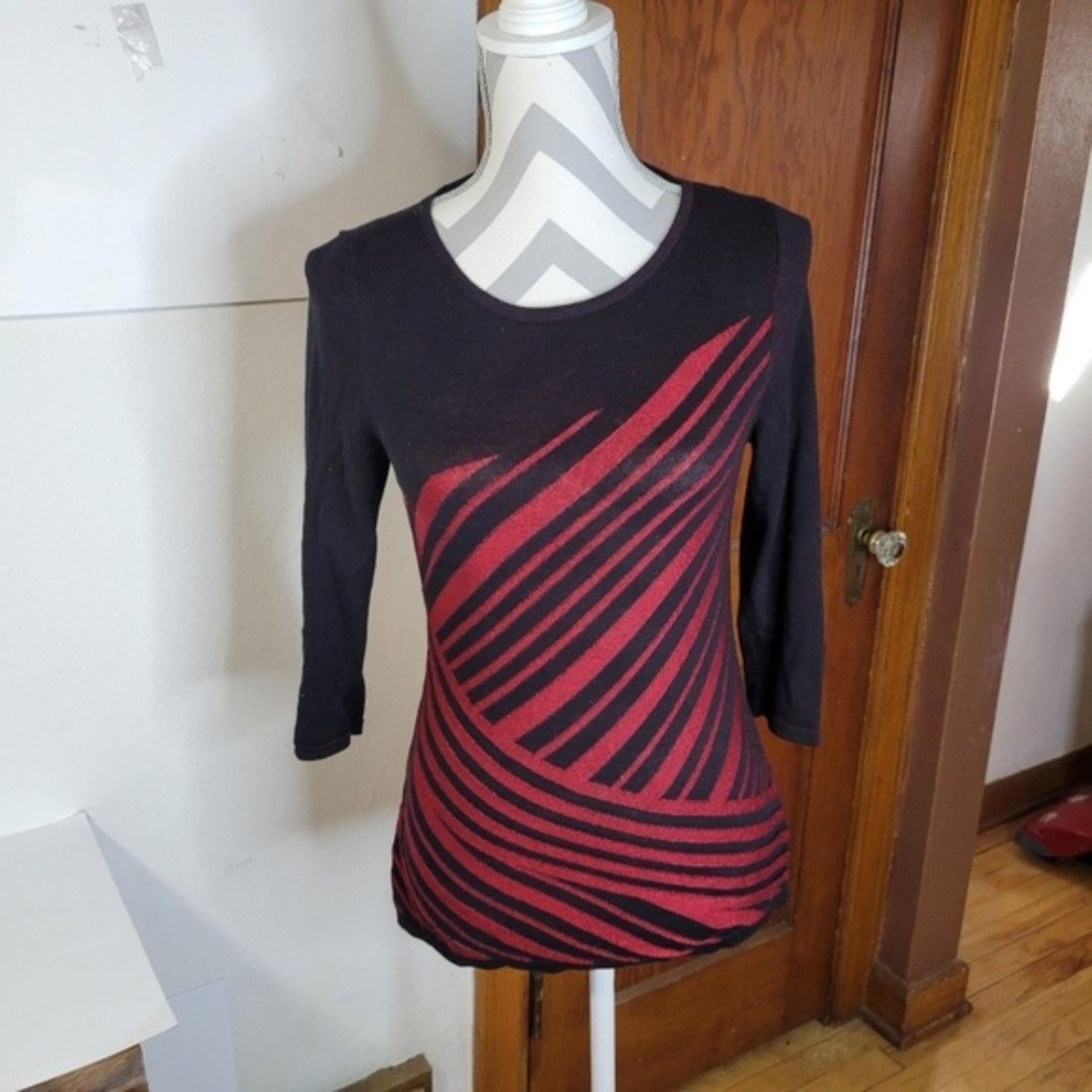 Womans Dana Buchman Red black sweater Diagonal Stripe Care tag is gone Size S
