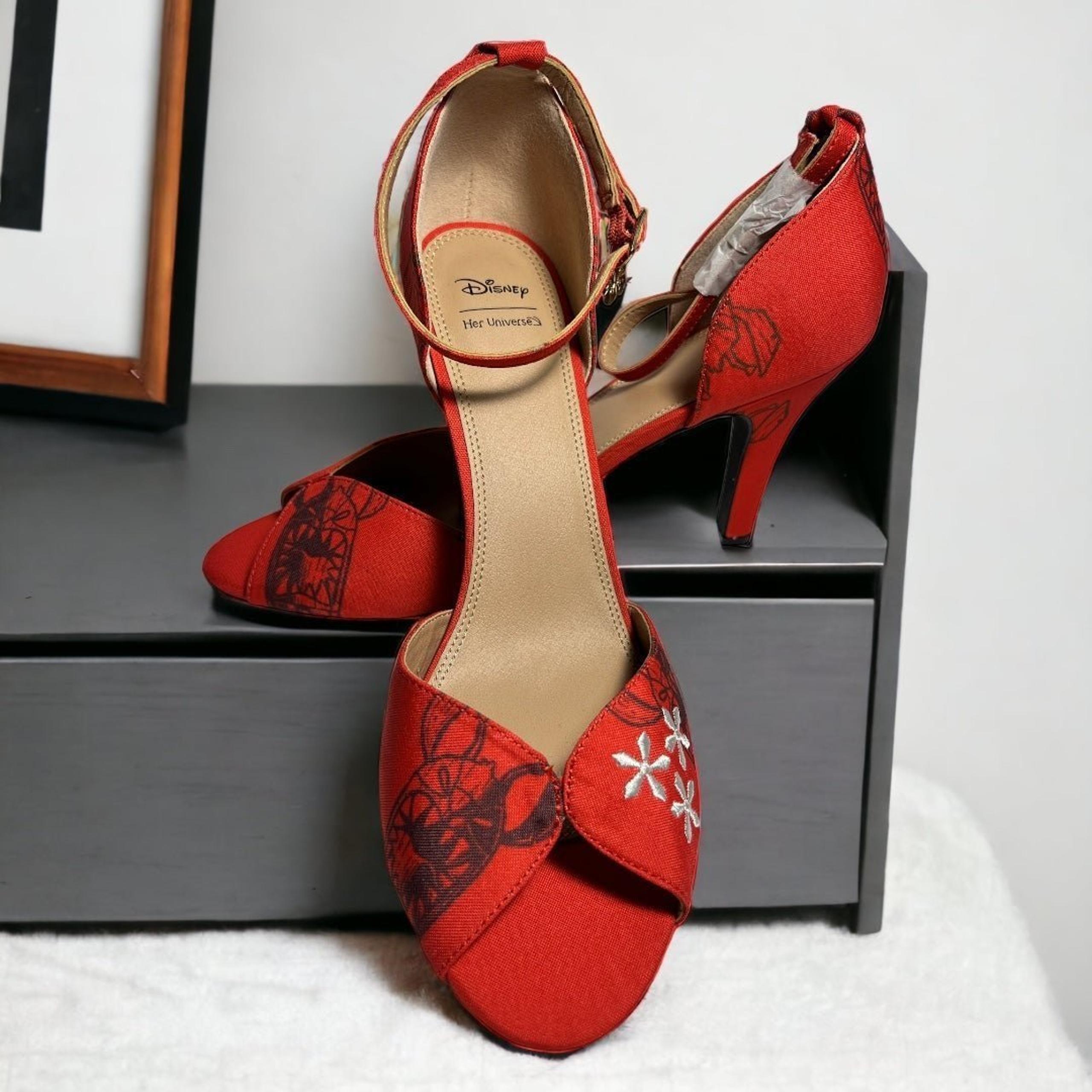 Disney Her Universe Lilo & Stitch Tiki Red Womens 11 Heels Embriodered Peep Toe