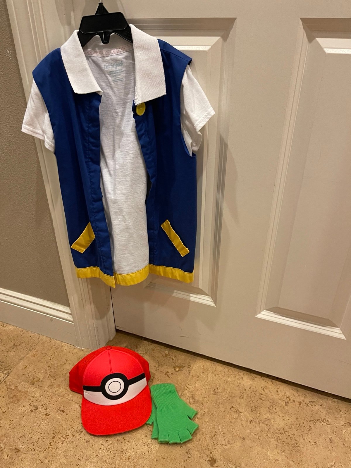 ash ketchum costume