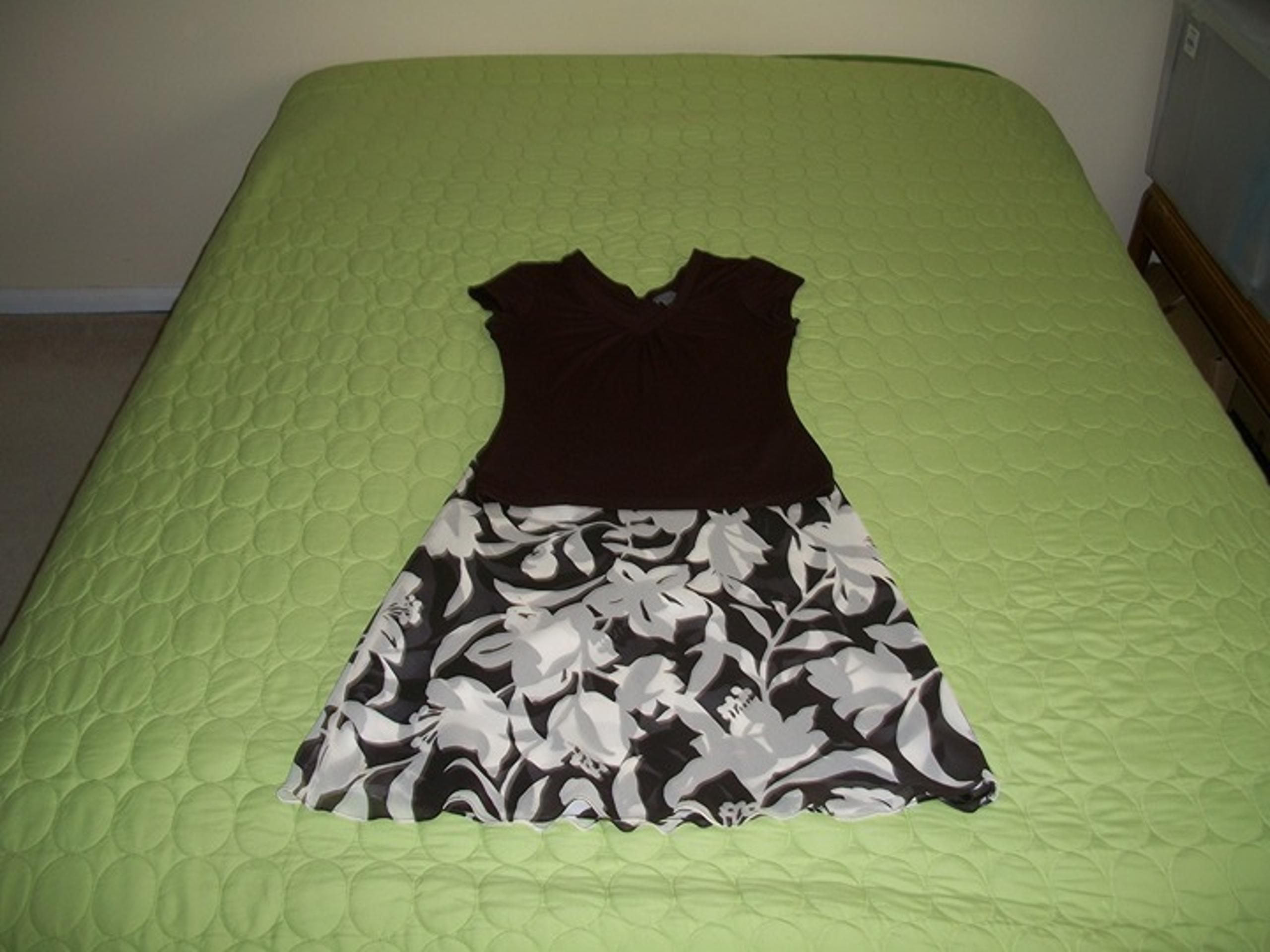 Ann Taylor A‎-Line Brown Floral Print Skirt with Brown Top