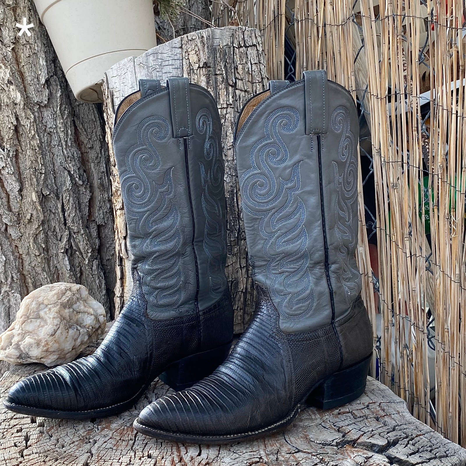 NEOLITE Vtg Gray Lizard Skin Blue Embroidery, Men's Sz 9, Cowboy Boots USED