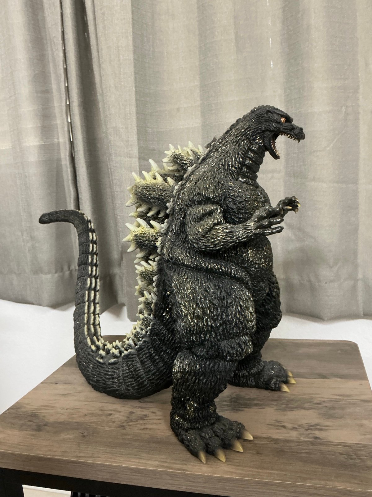Xplus Godzilla 1993 RIC glitter version