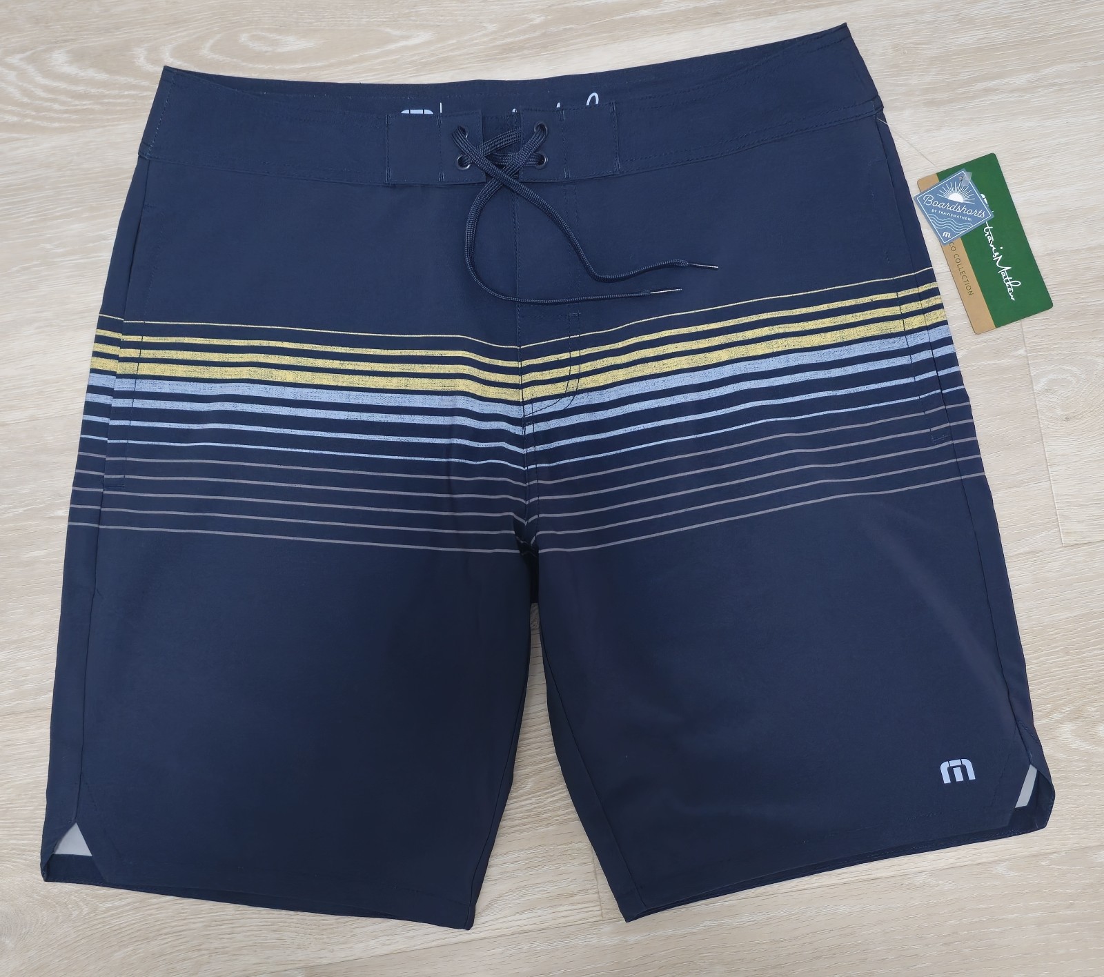 TRAVIS MATHEW BOARD SHORTS SWIM TRUNKS NWT New SIZE 35 Sombrero Dress Blues