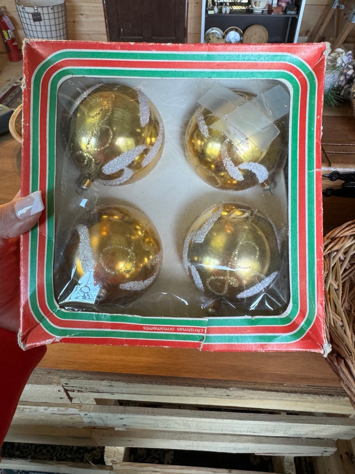 Italia Vintage ornaments