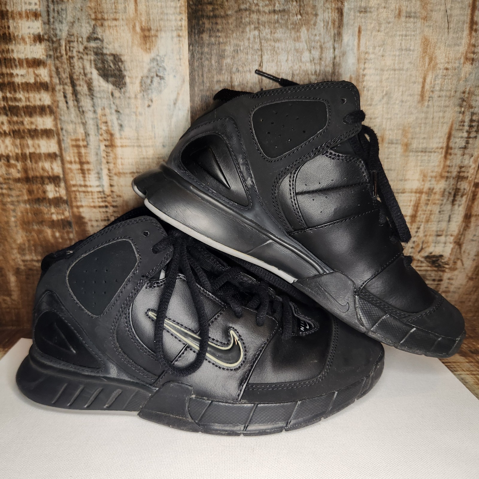 VTG NIKE Y2K Air Basketball Shoe sz 5 Youth Black Leather Basketball Shoe 312038