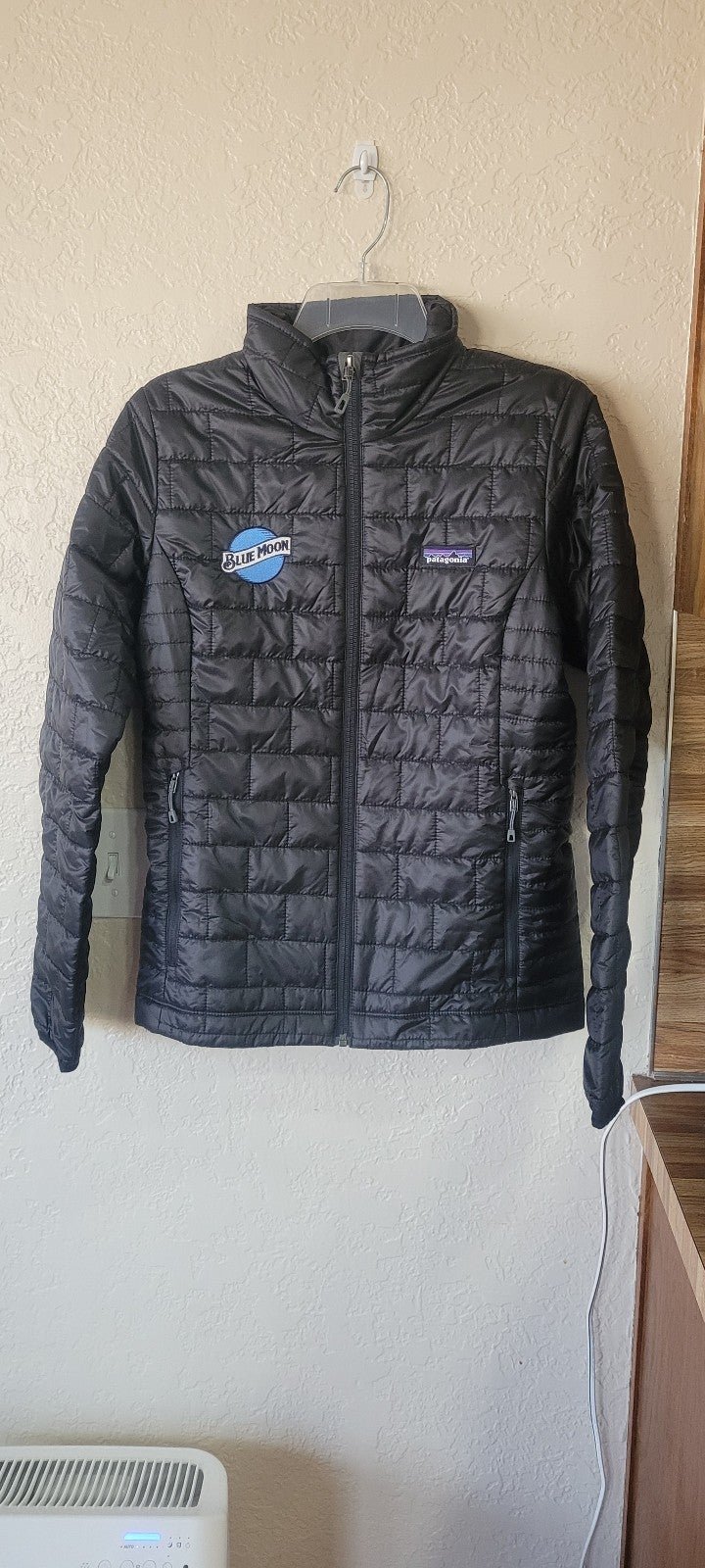 Patagonia Women's Nano Puff Jacket (Please read description)