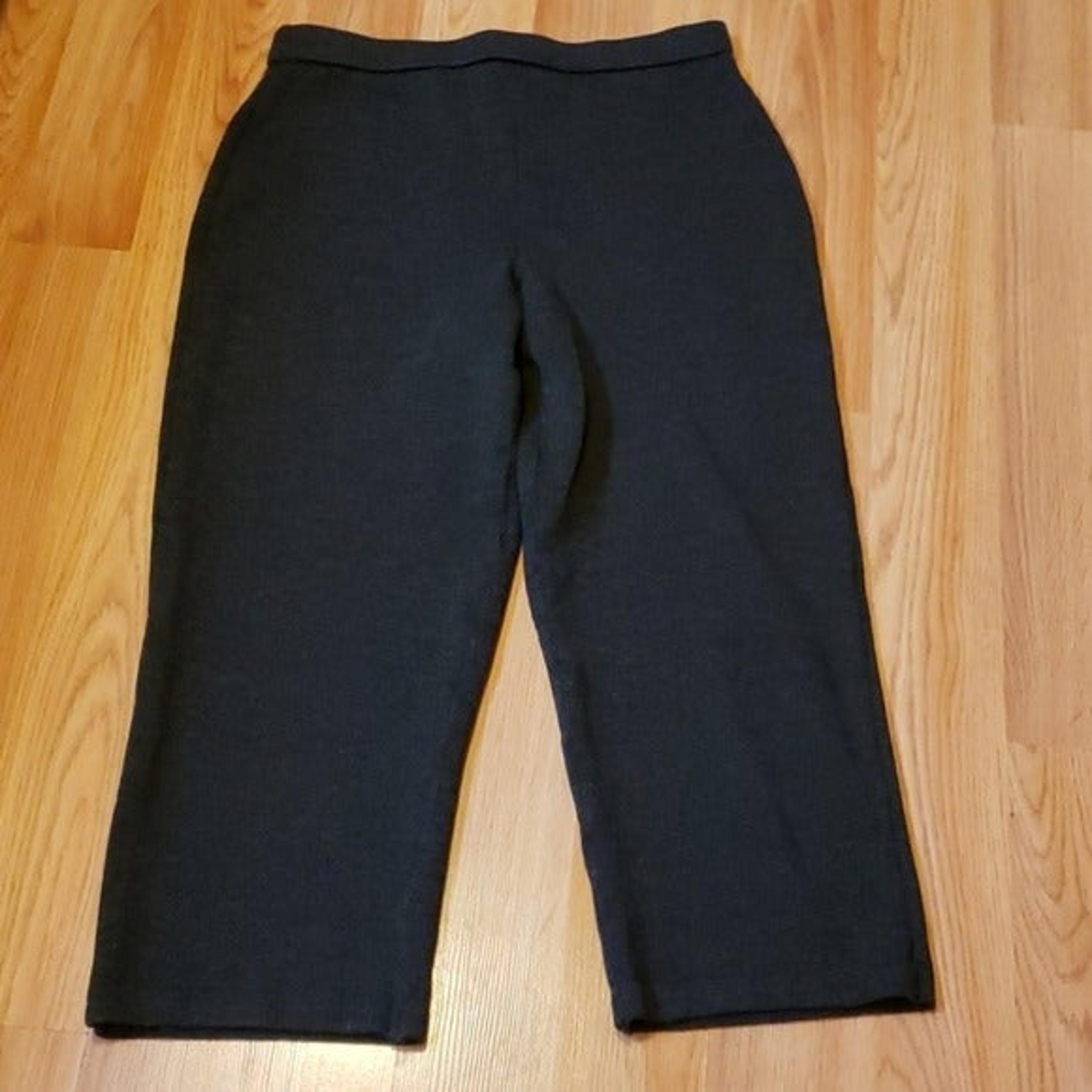 St. John sz 10 cropped pants
