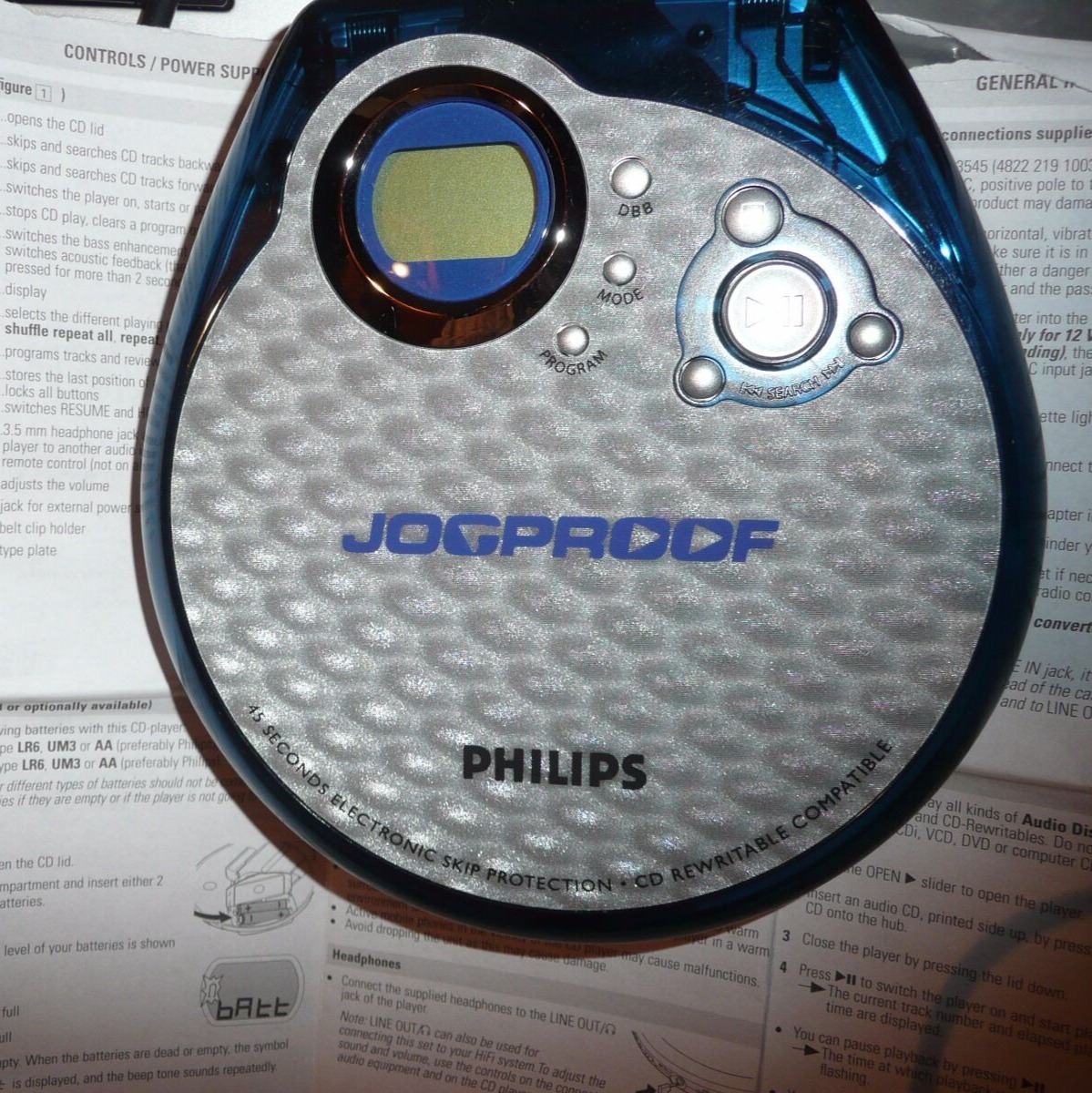 VINTAGE PHILIPS PORTABLE CD PLAYER JOG PROOF