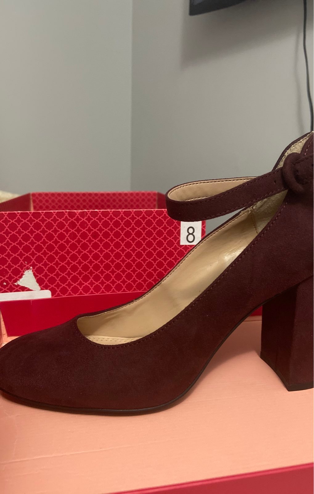 heels size 8