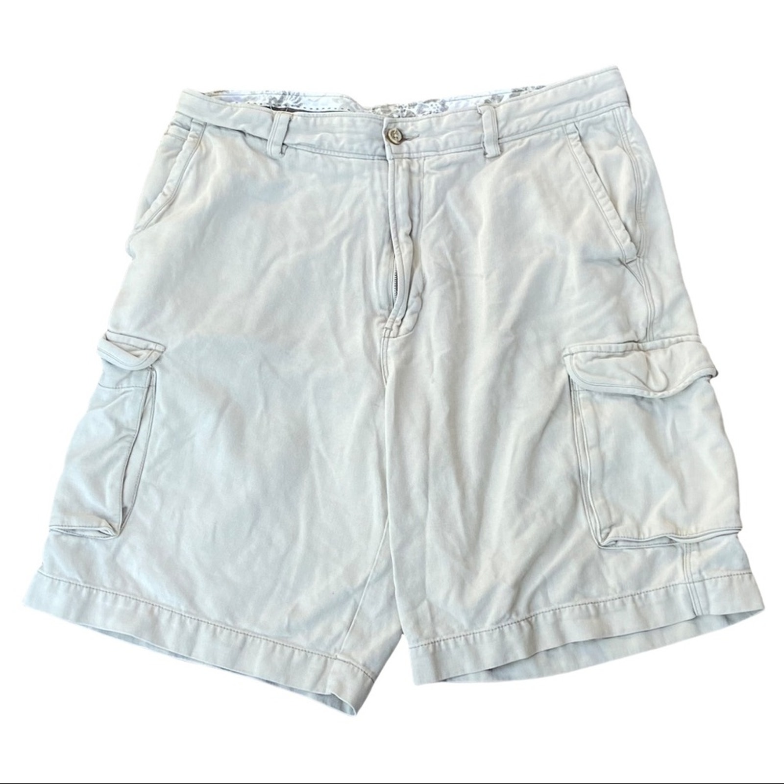 Tommy Bahama Khaki Cargo Shorts 80% Silk Size 34