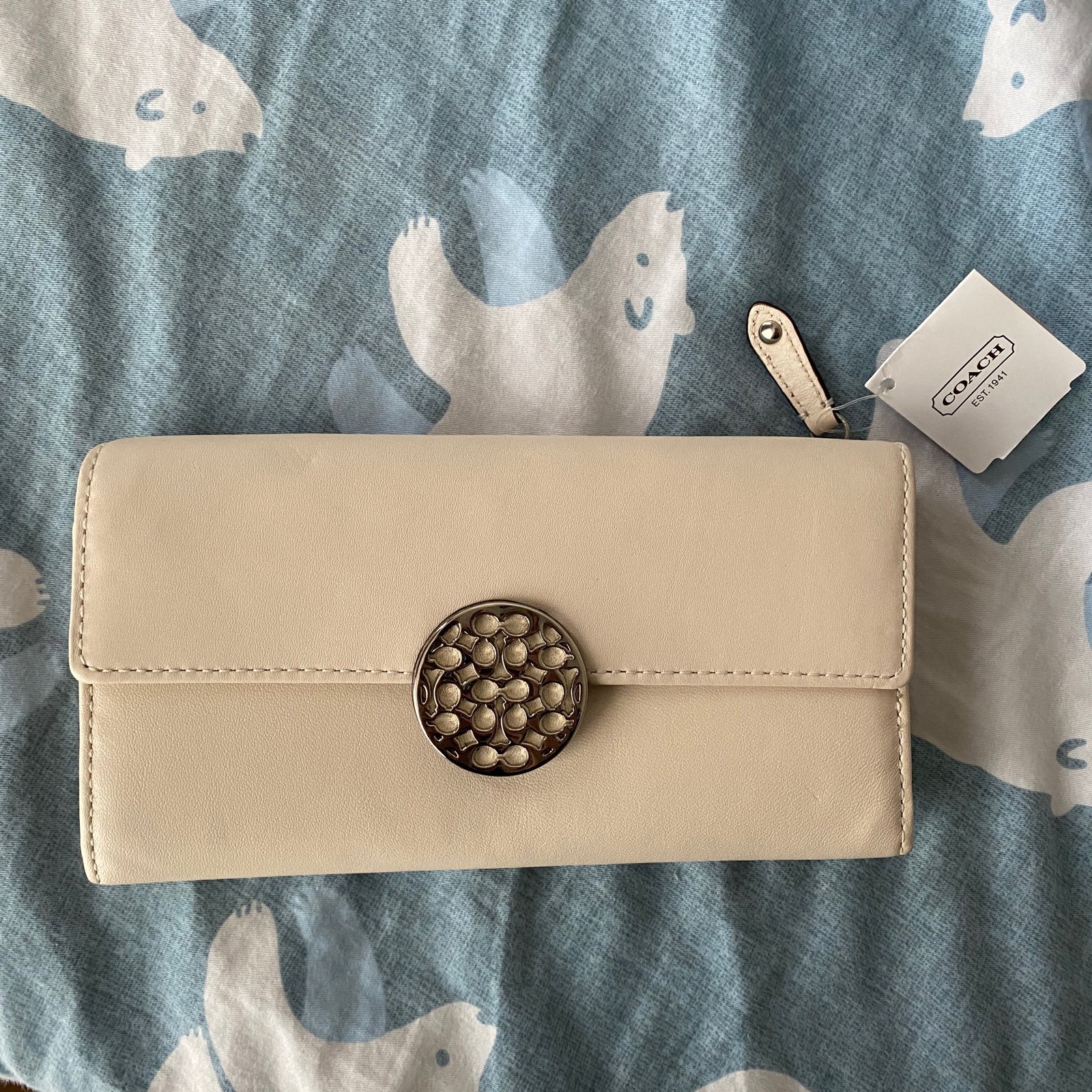 Coach cream white trifold wallet