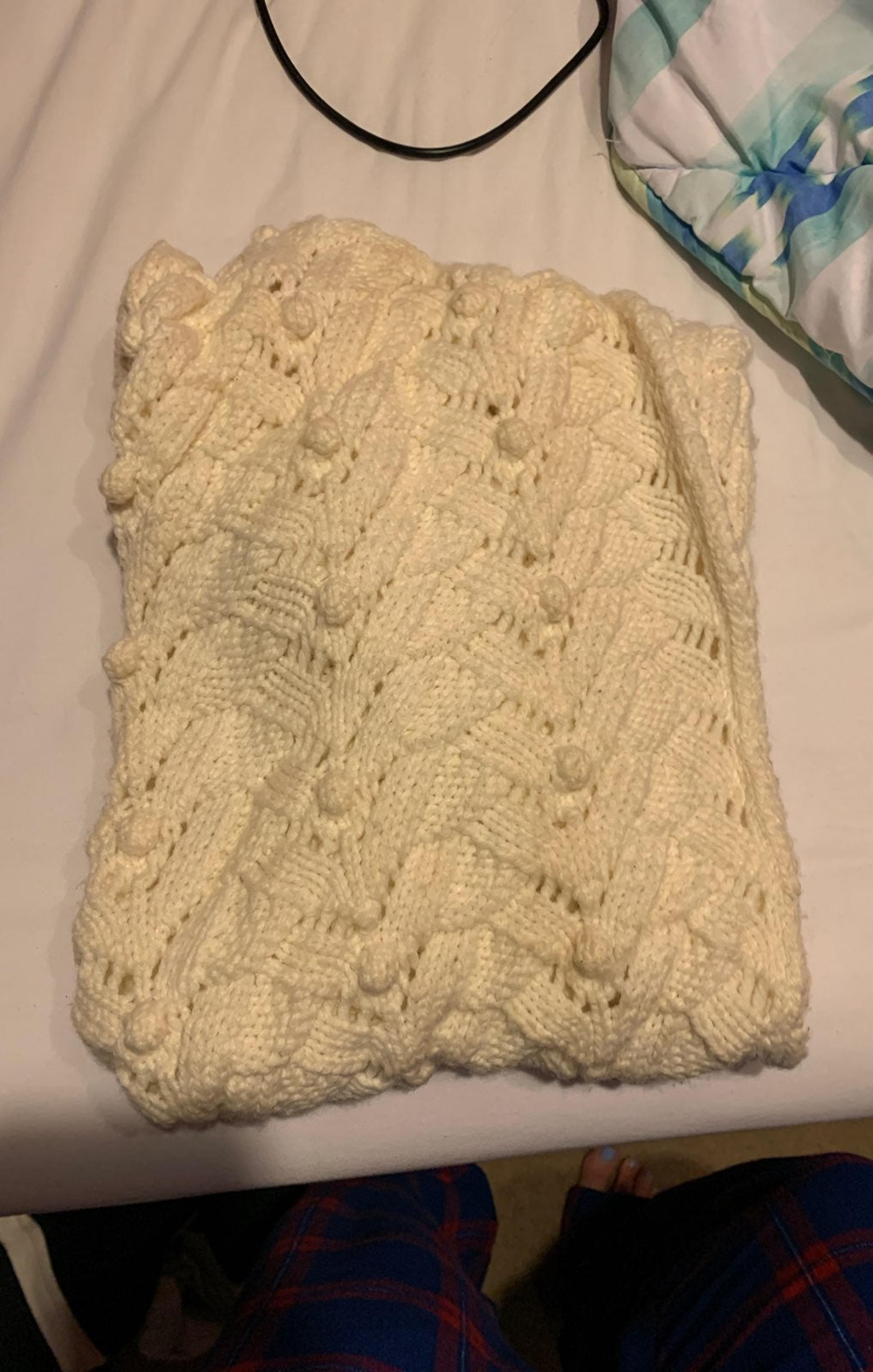 GAP cream infinity scarf