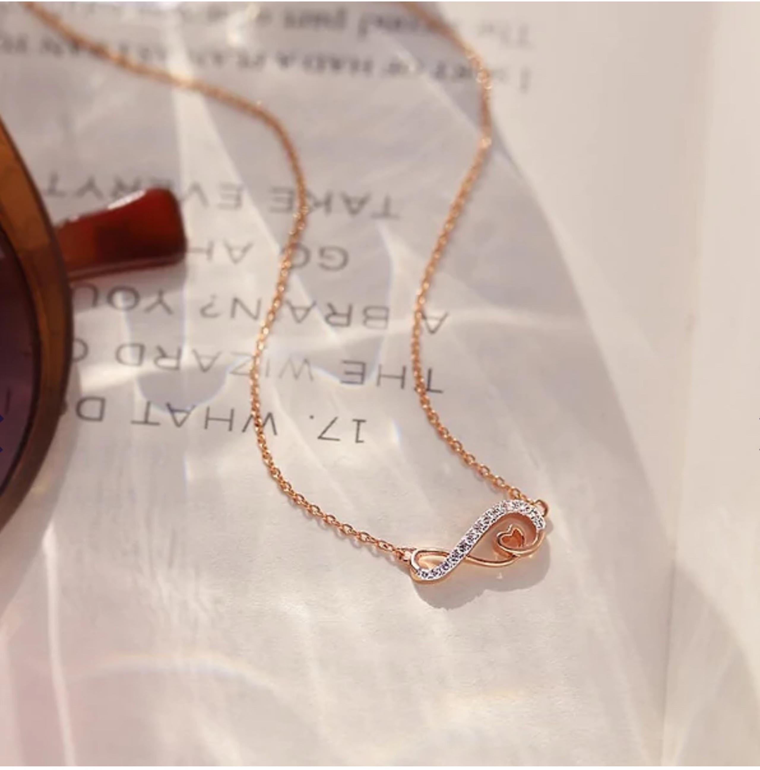 Carat lane Women's platinum white diamond clavicle necklace