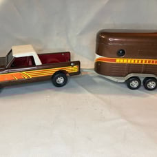 Vintage 70s ERTL international scout truck and horse trailer
