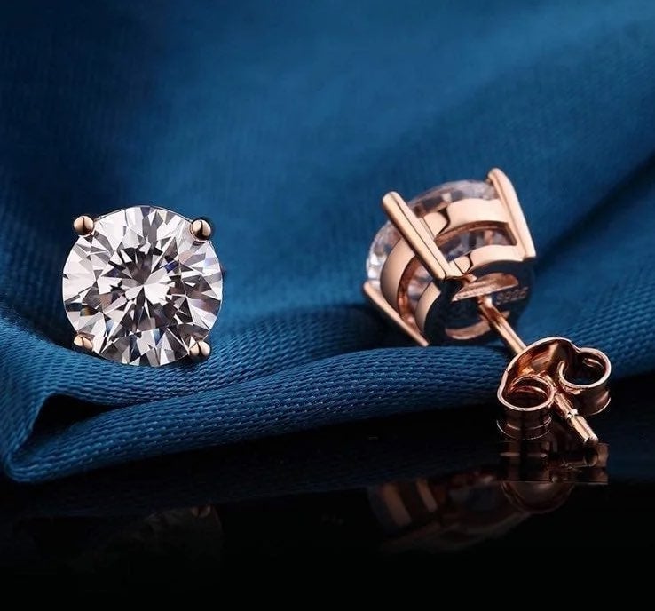 SALE! 18K Rose Gold 5mm Diamond Stud Ear