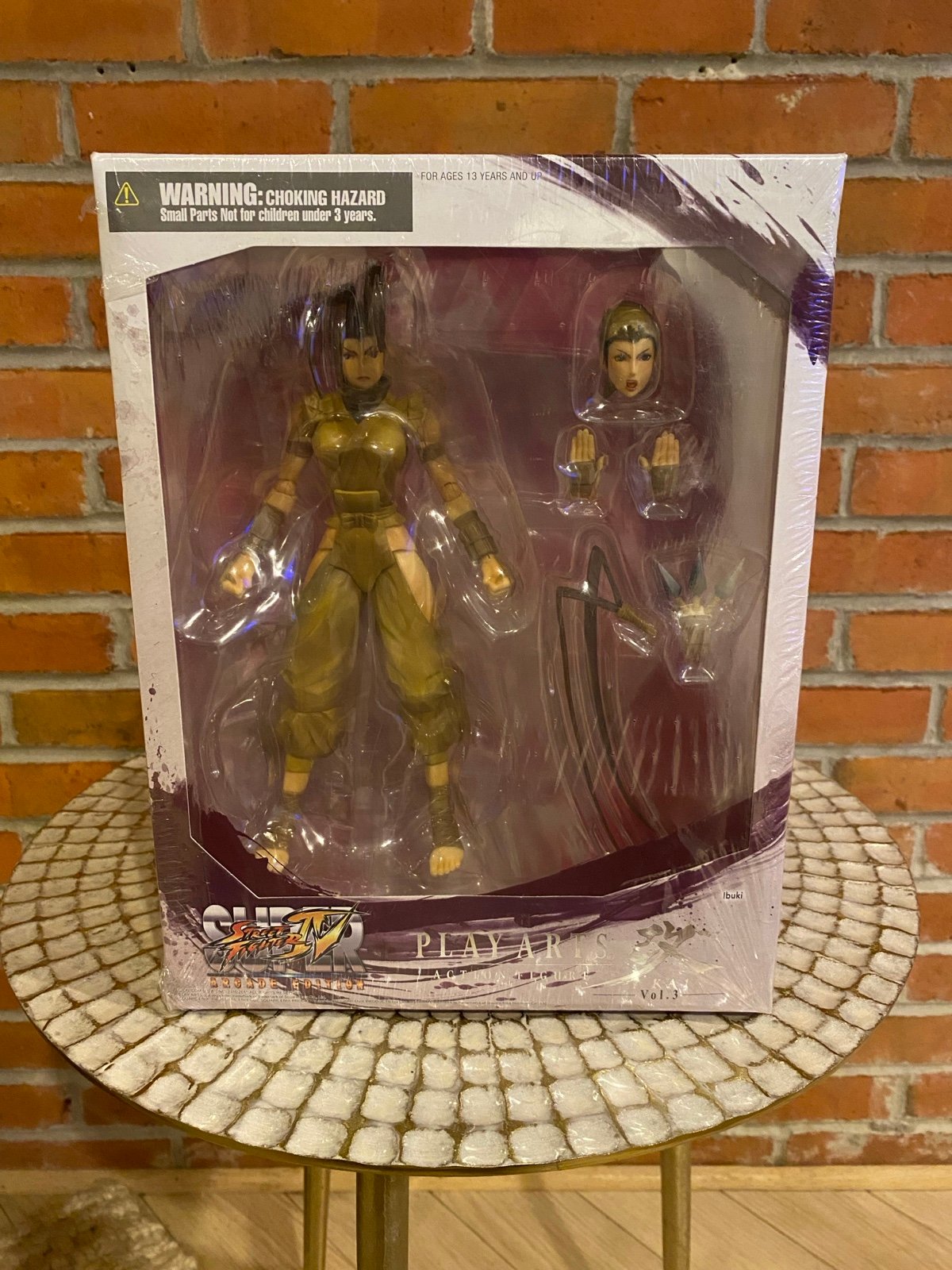 Play Arts Kai Super Street Fighter IV Ibuki Action Figure