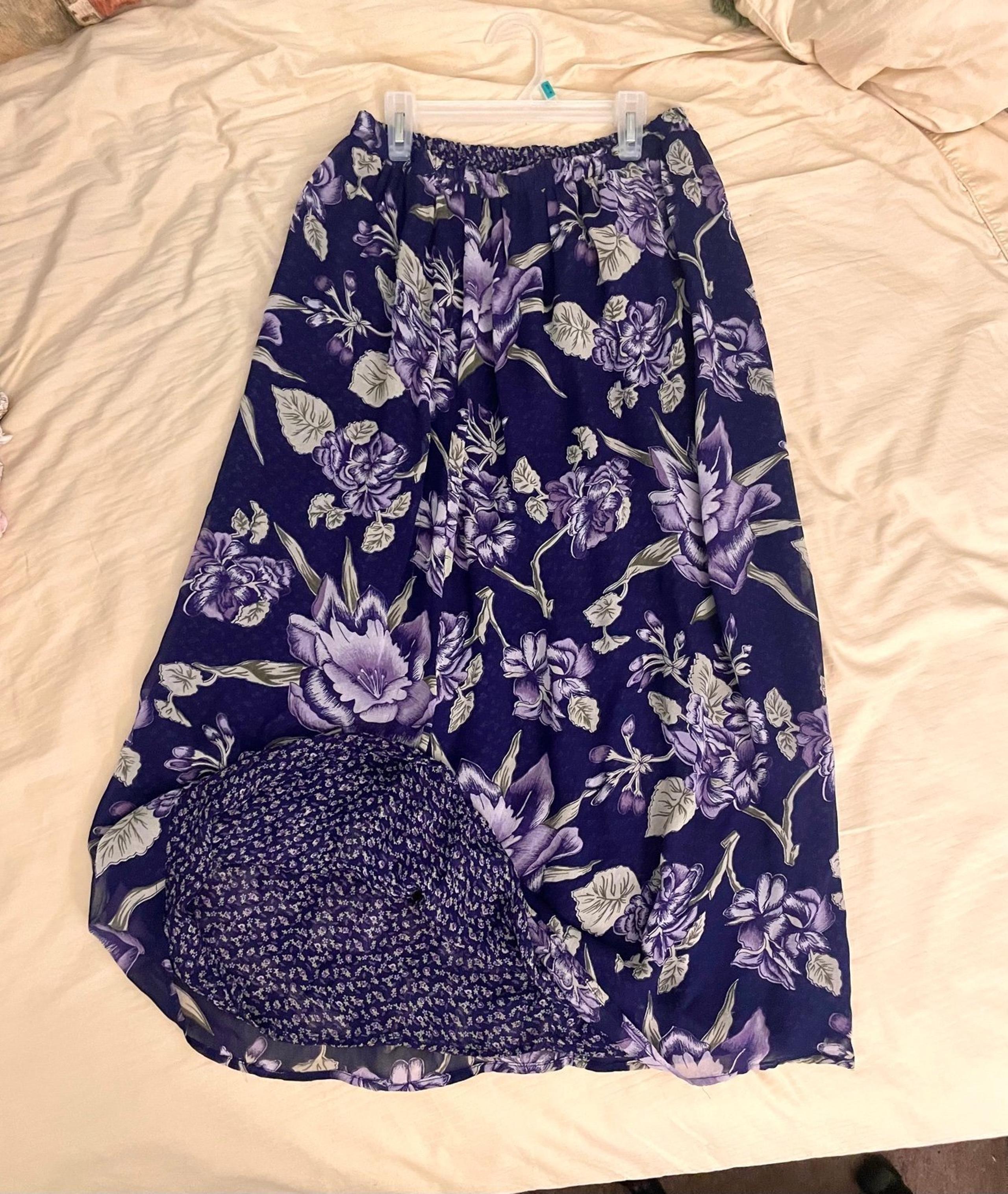 VINTAGE Dressbarn Reversible Purple Floral Maxi Skirt