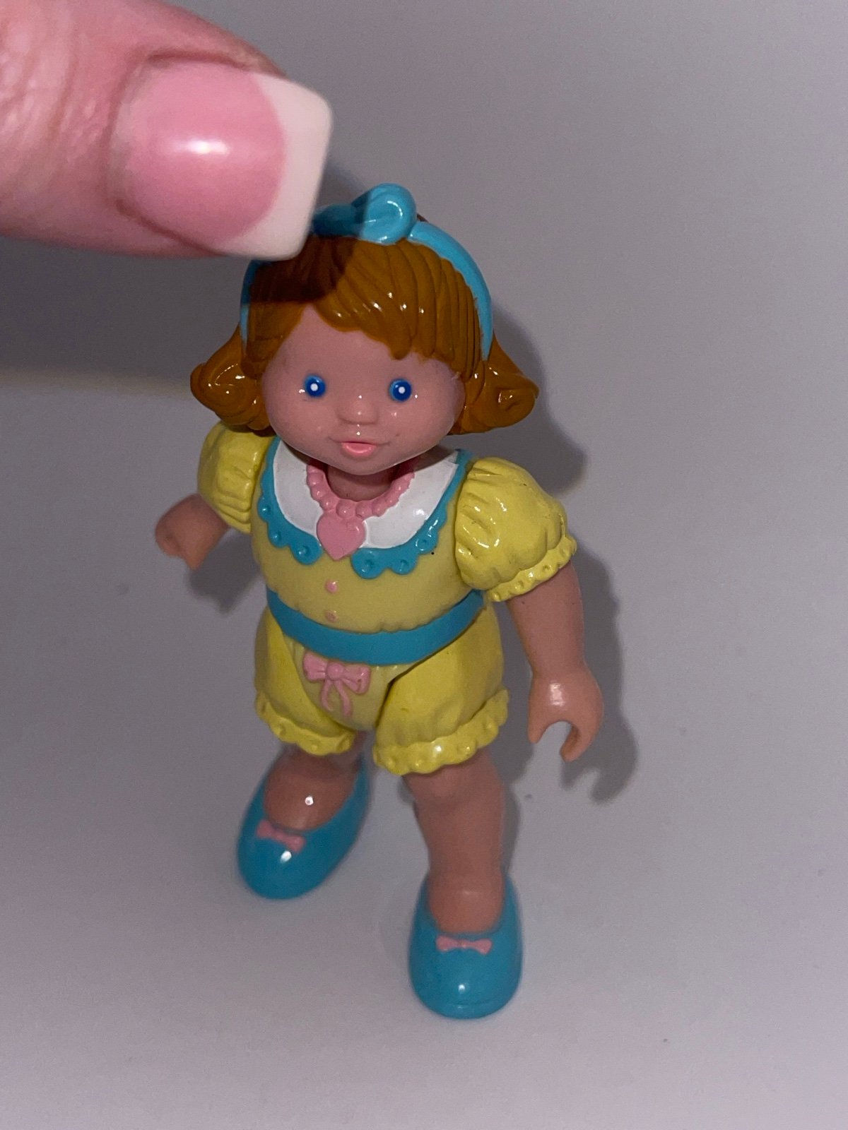 FISHER PRICE Loving Family Dream Dollhouse BIRTHDAY GIRL in YELLOW Red Hair 1994