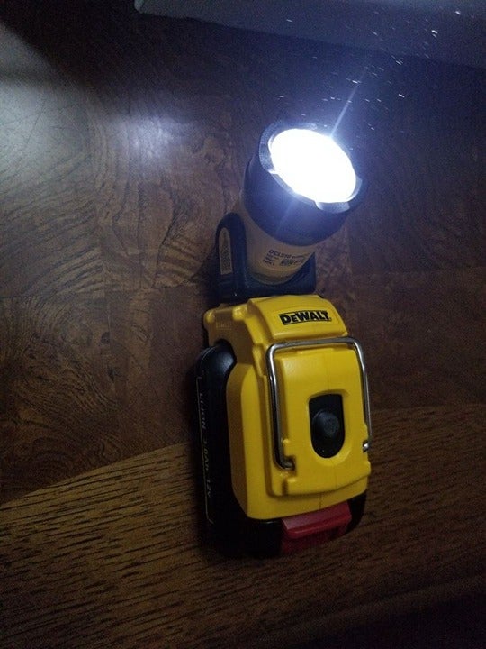 12V MAX Magnetic Work Light, LED, Hand Held, Clip and Pivoting Head, 130 Lumens