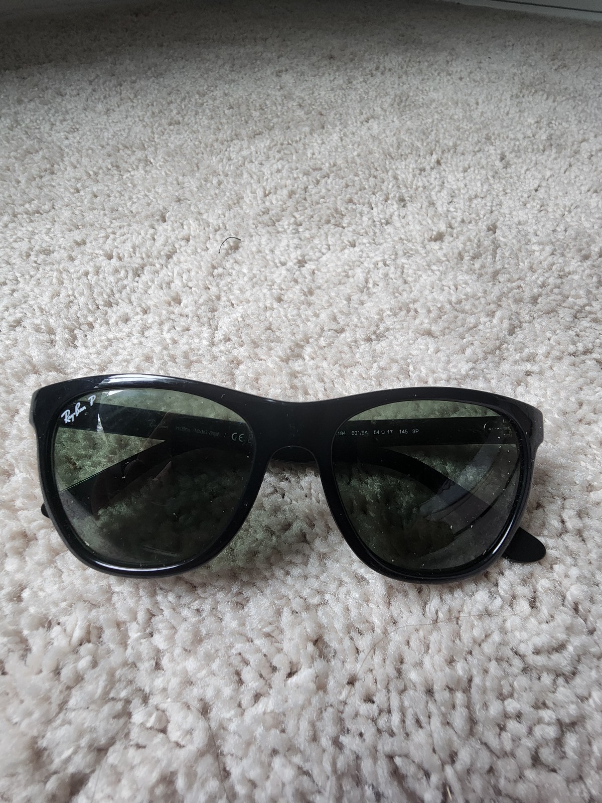 Ray-ban 4184 polarized black frame