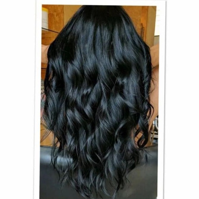 (2) Black Wavy Clip in Extension
