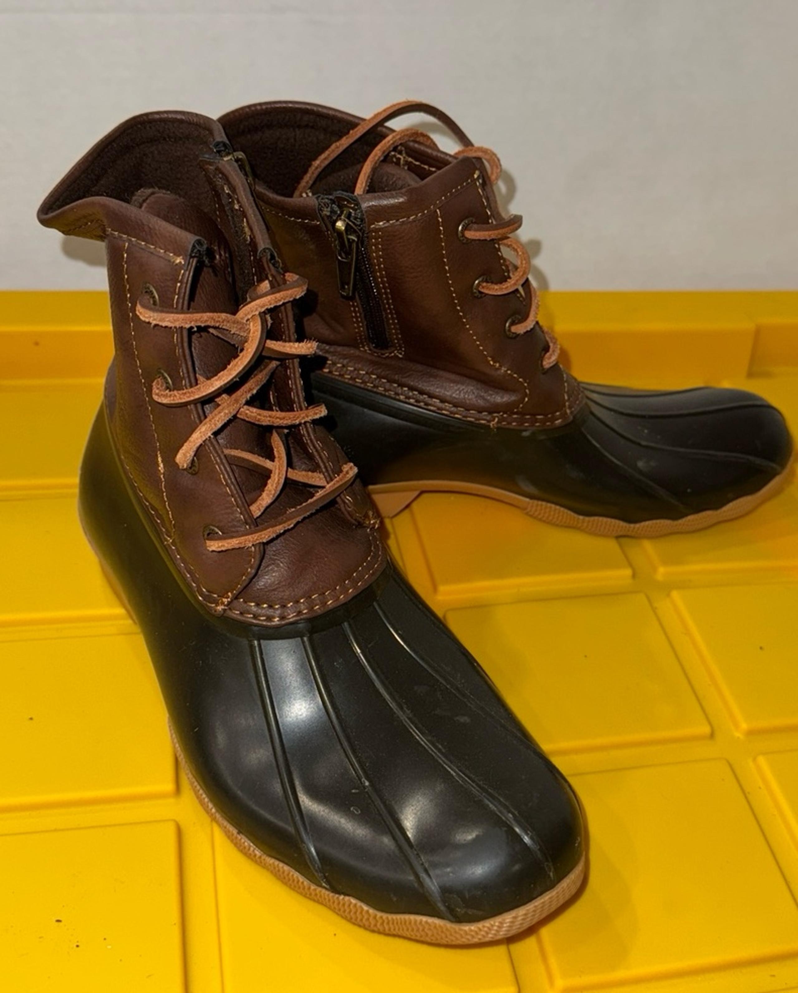Sperry Duck Rain Snow Boots Brown Leather Women’s size 5