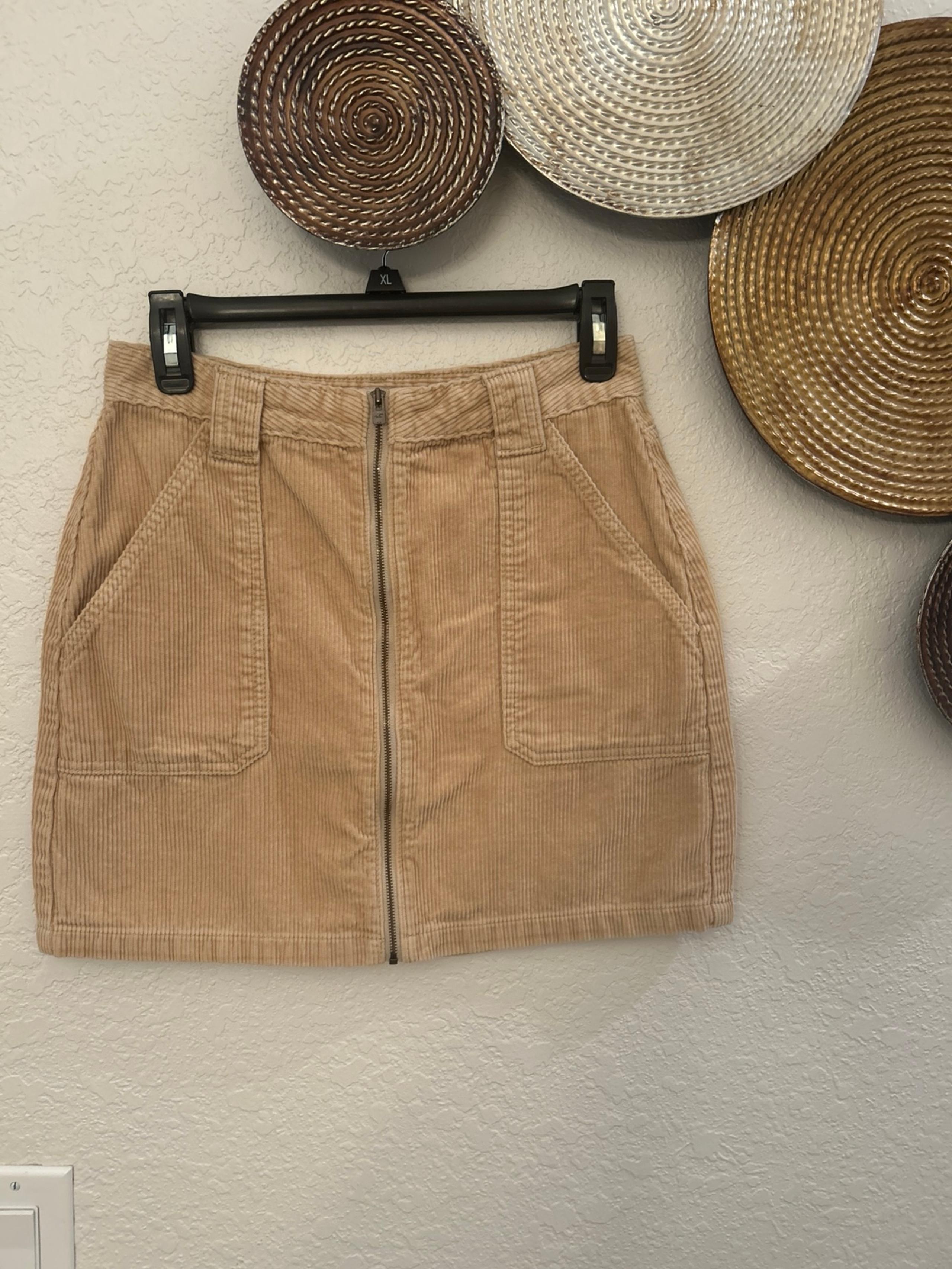 Hollister Corduroy Utility Ultra High Rise Zip Front A-line Mini Skirt Size 5
