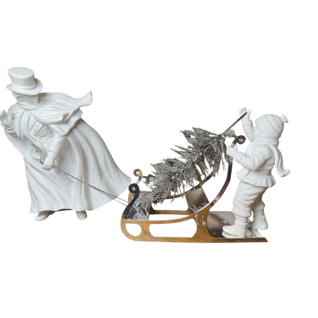 Department 56 Bringing Home The Tree 4 Pc 7790-9 Dept Christmas Box Damage READ